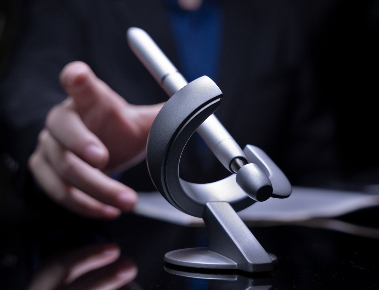 pen，suspension，Space Pen，industrial design，product design，to work in an office，
