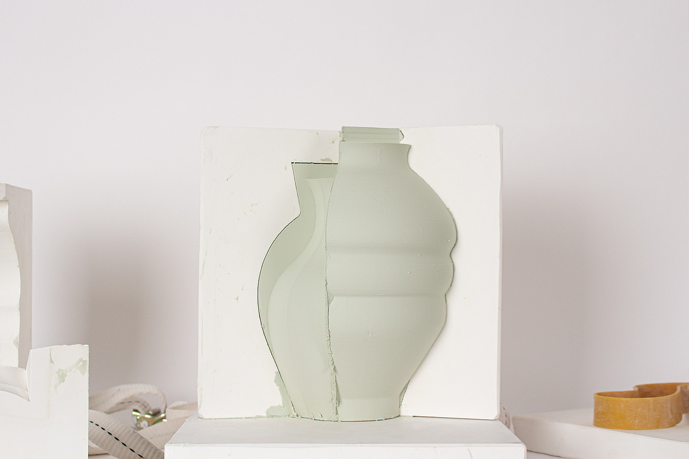 Ceramic products，workmanship，vase，