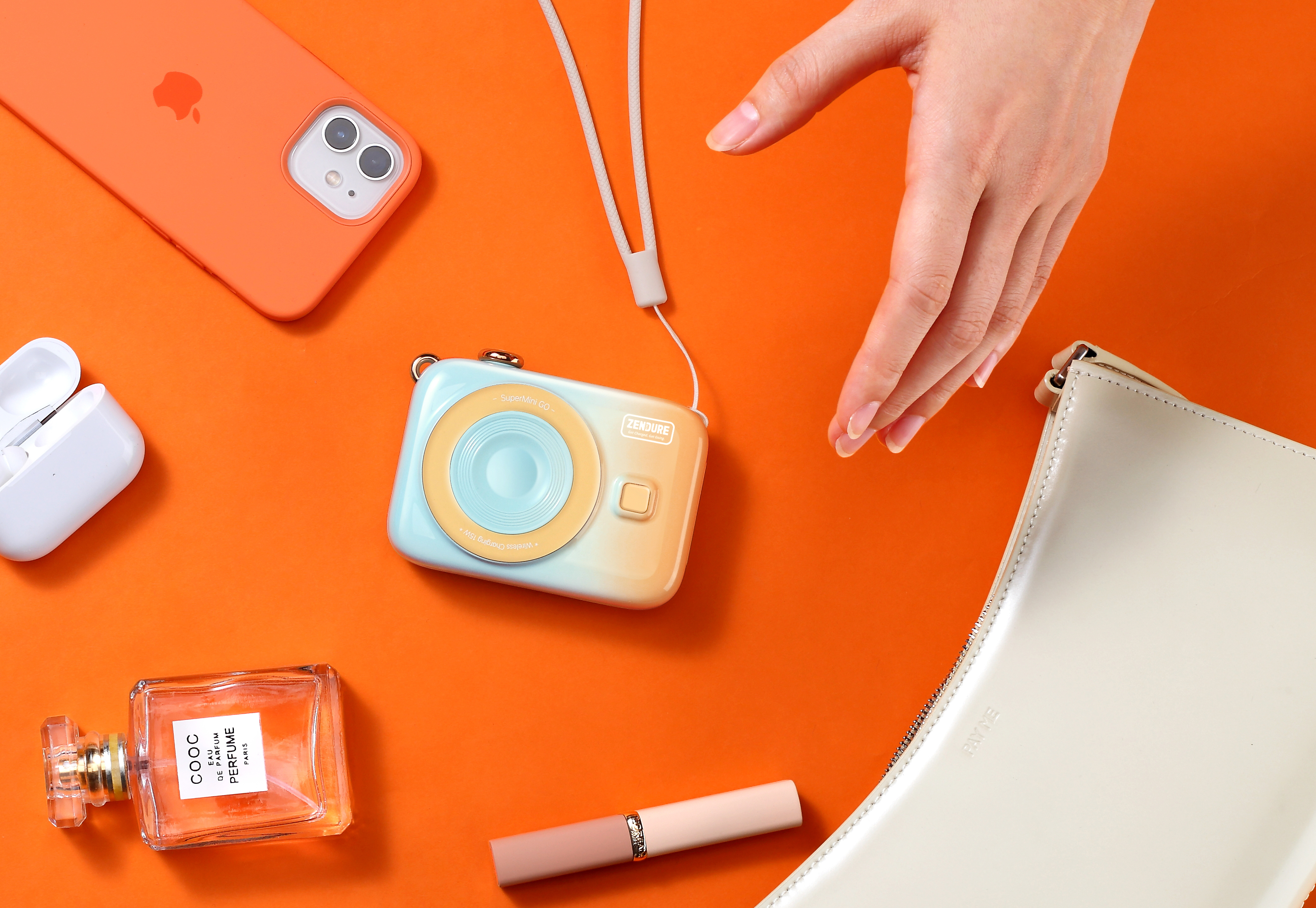 portable source，Gradual change，electroplate，Sprinkle point，Wireless charging，camera，Young trend，