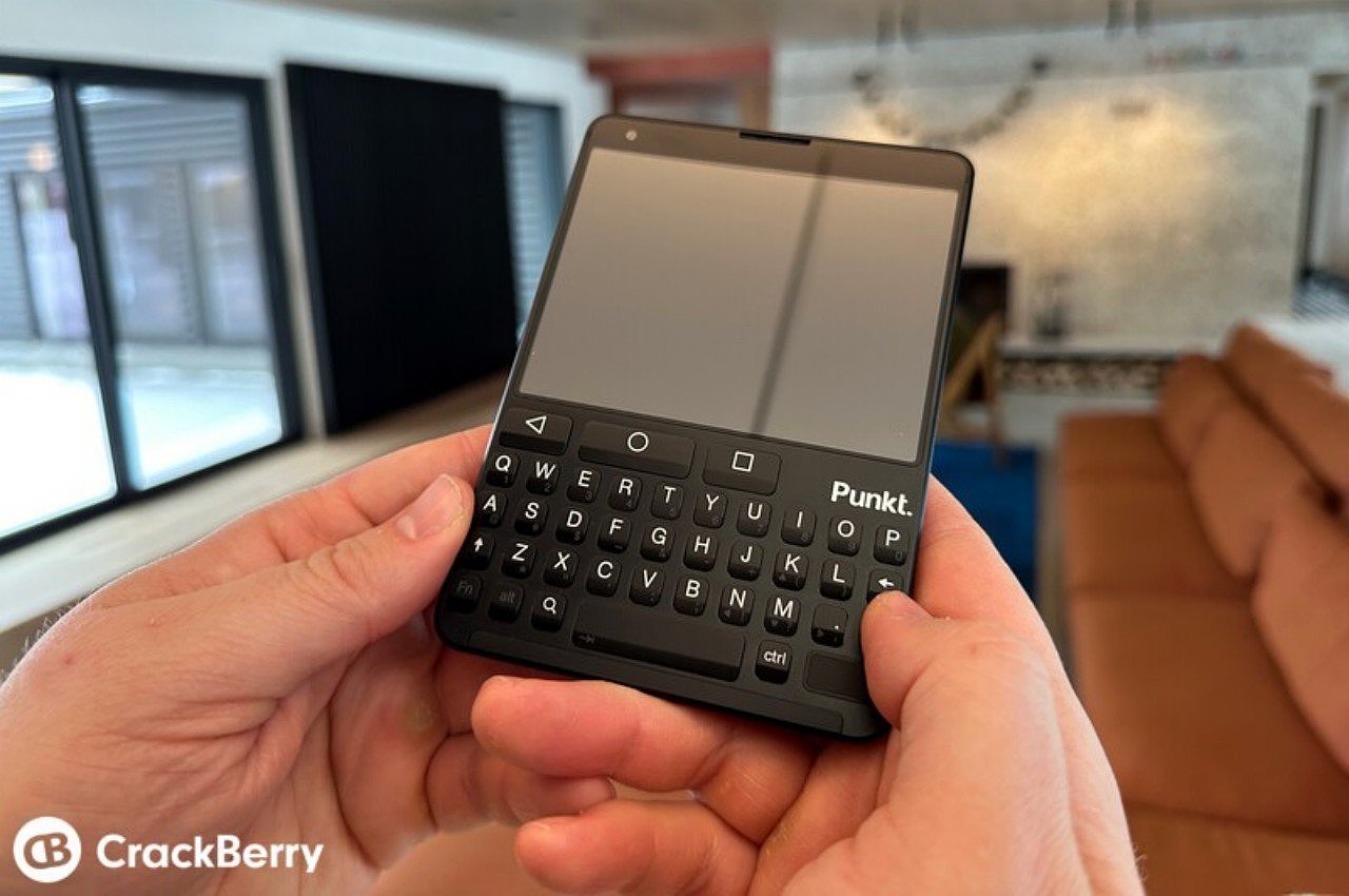 Blackberry mobile phone，Blackberry，QWERTY，mobile phone，Intelligent mobile phone，