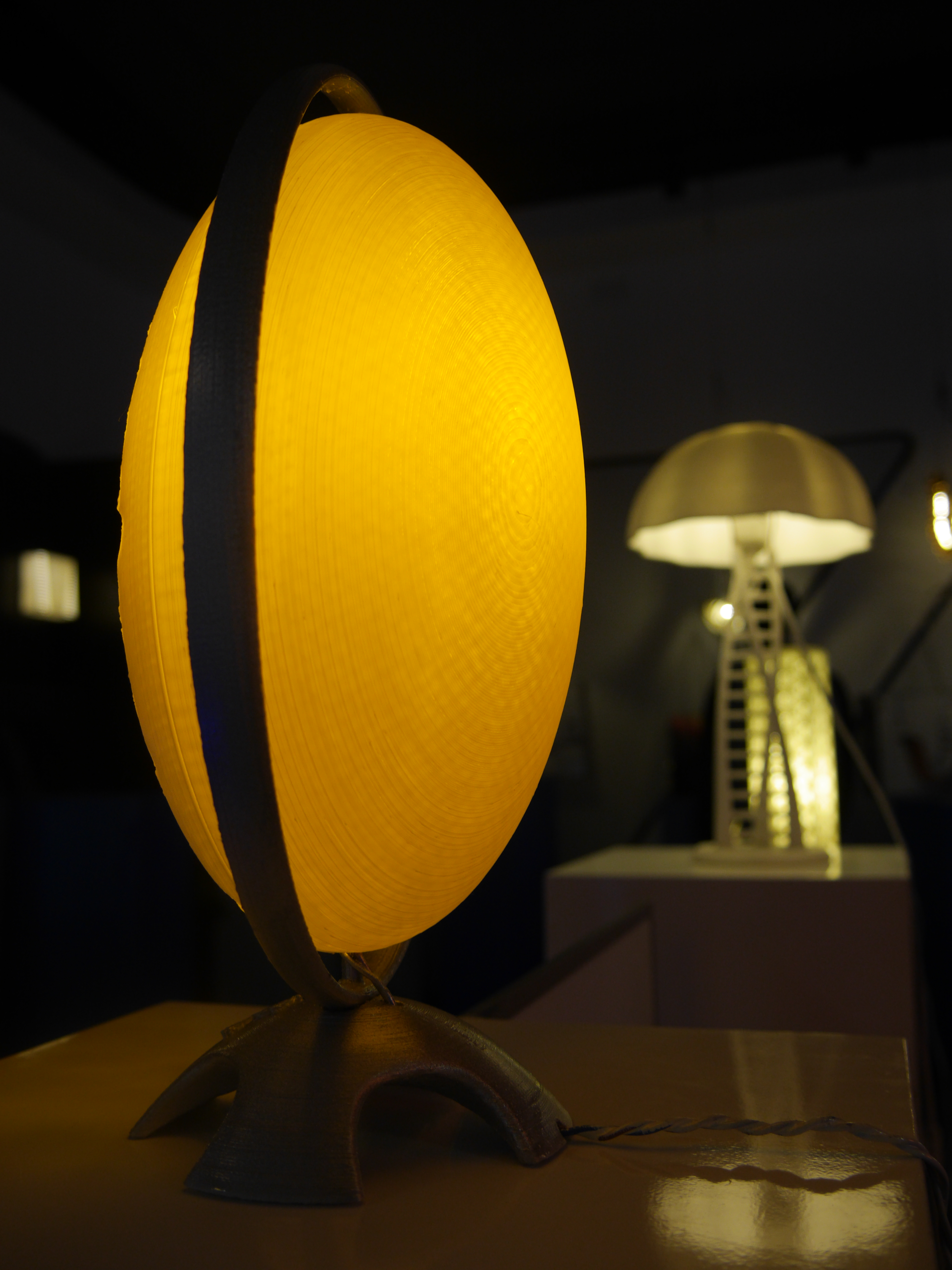 Lamp design，Lamp modeling，Lamp exhibition，Lamps course，Print lamp，