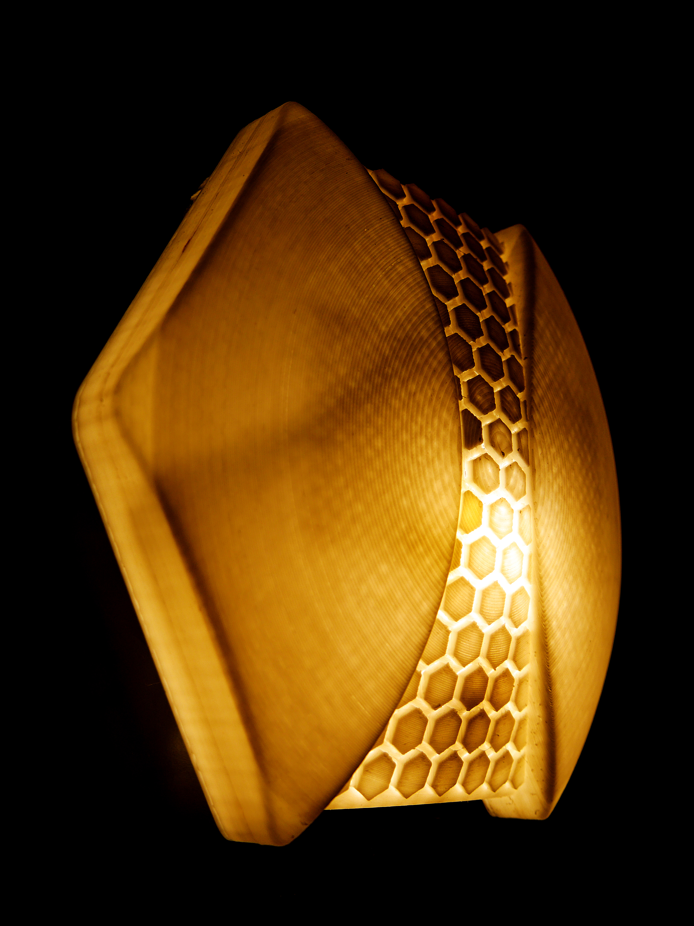 Lamp design，Lamp modeling，Lamp exhibition，Lamps course，Print lamp，