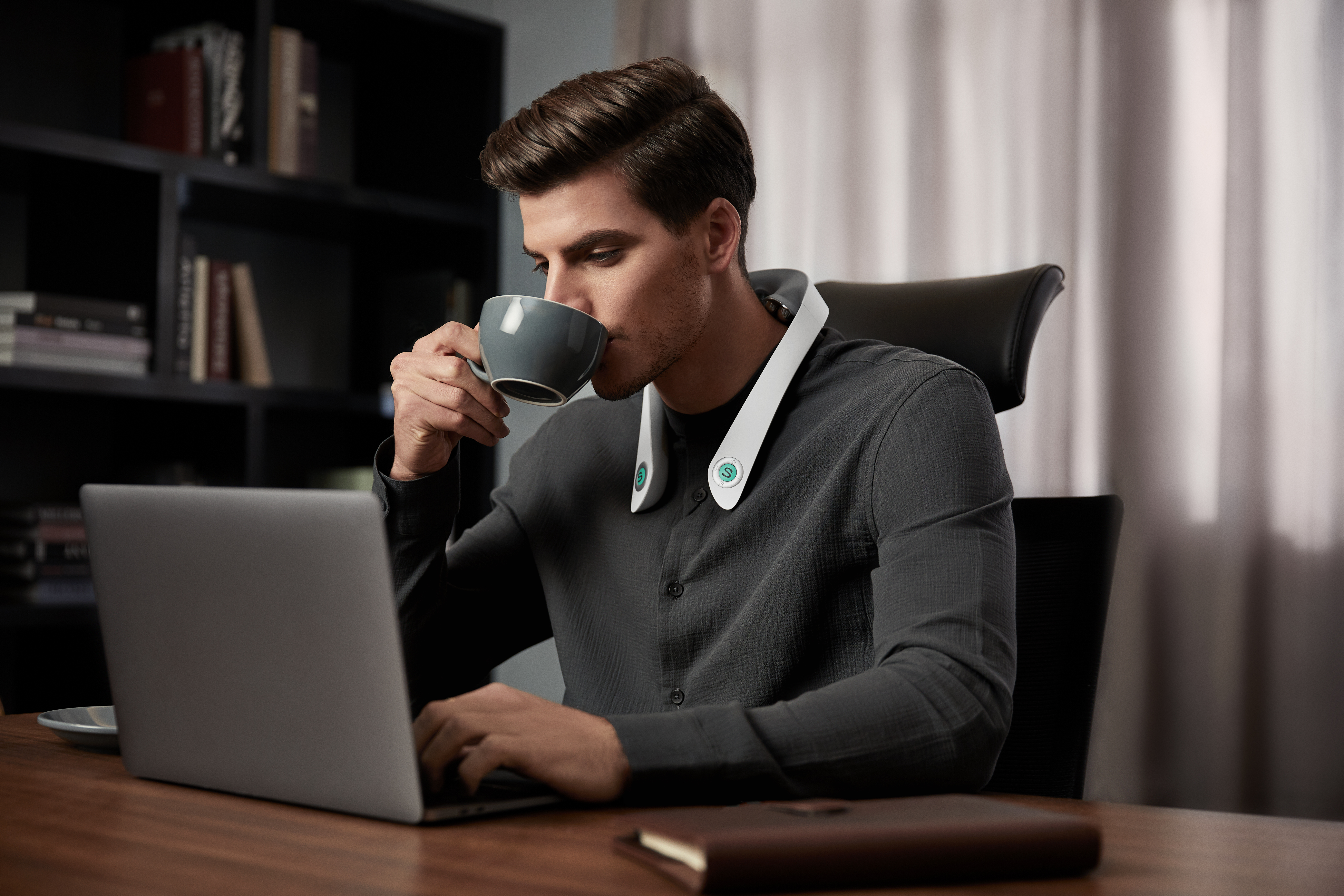 Neck massage instrument，be younger，Comfortable fit，fashion insider，Simulation massage，Physical massage，Compact and convenient，quality，