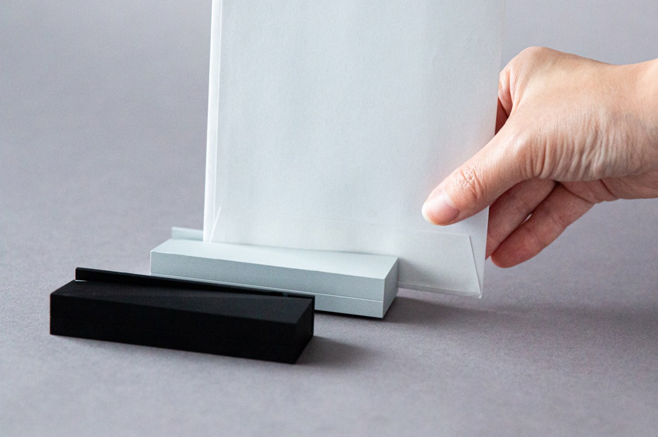 envelope，knife，cutting，