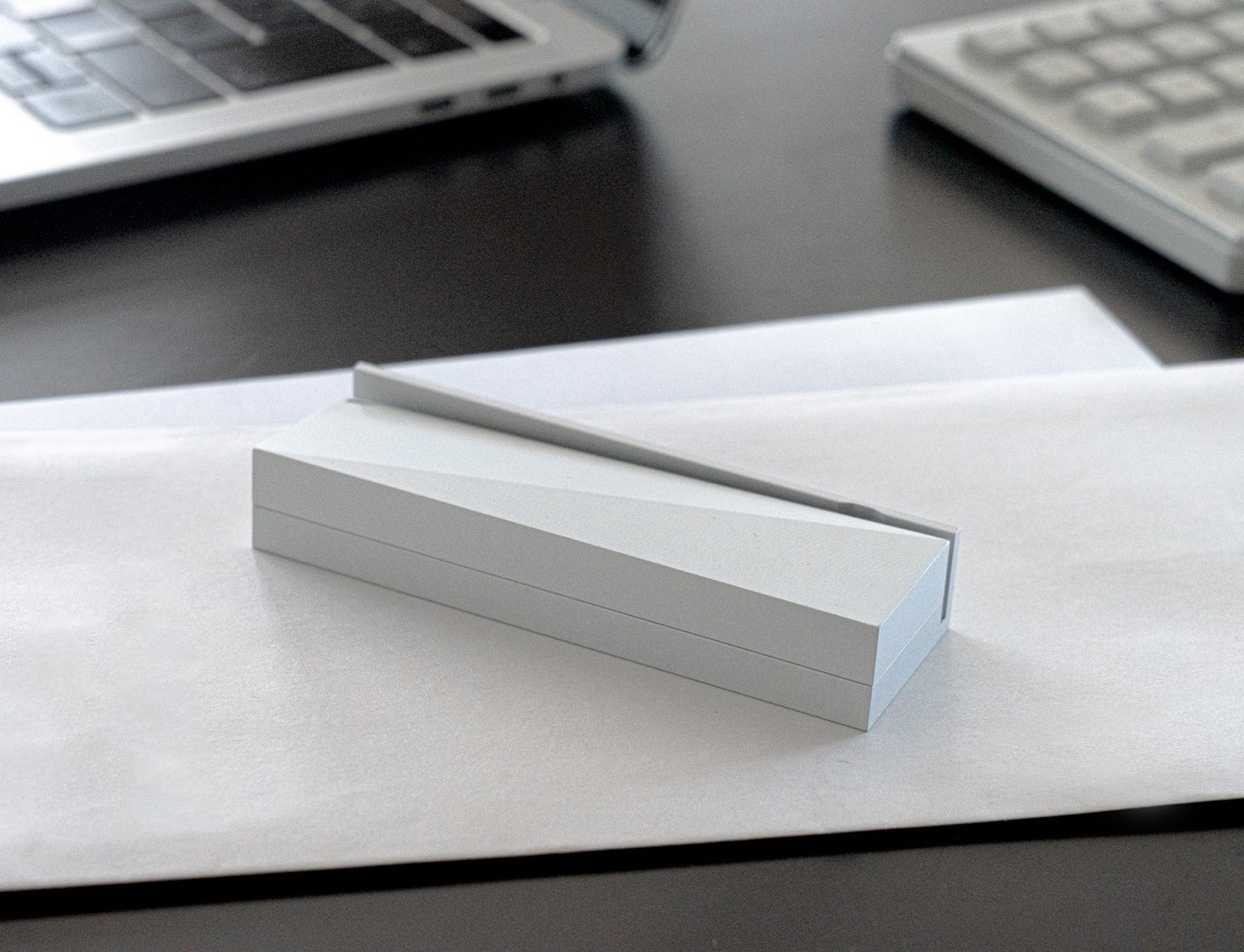 envelope，knife，cutting，