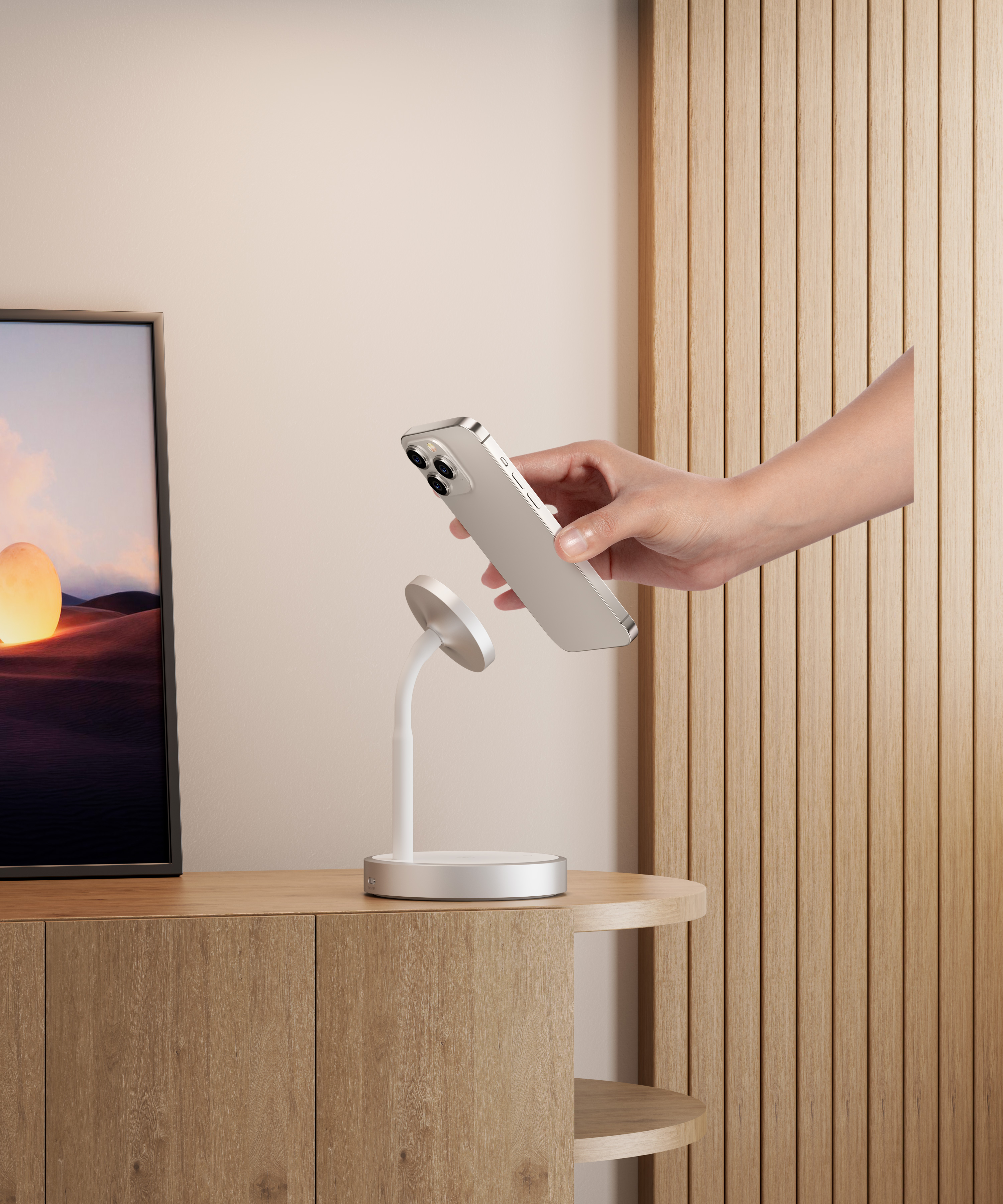 Wireless charging, charging treasure, magnetic support，