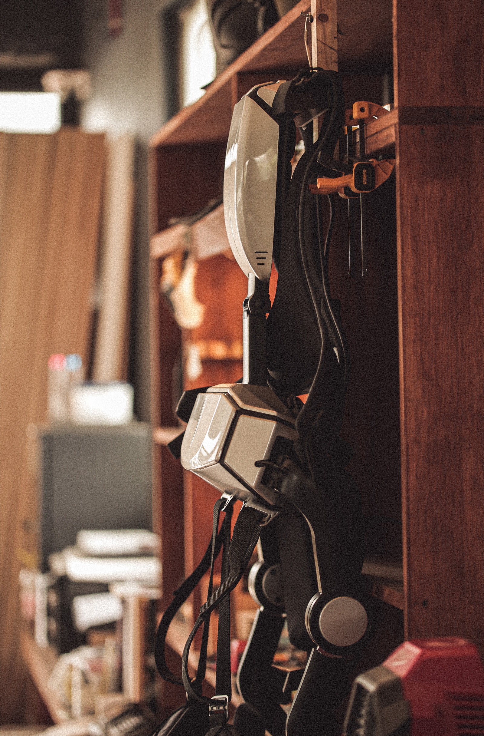 robot，Wearable device，Muscle strength，Mechanical bone，Wearable robot，Exoskeleton，