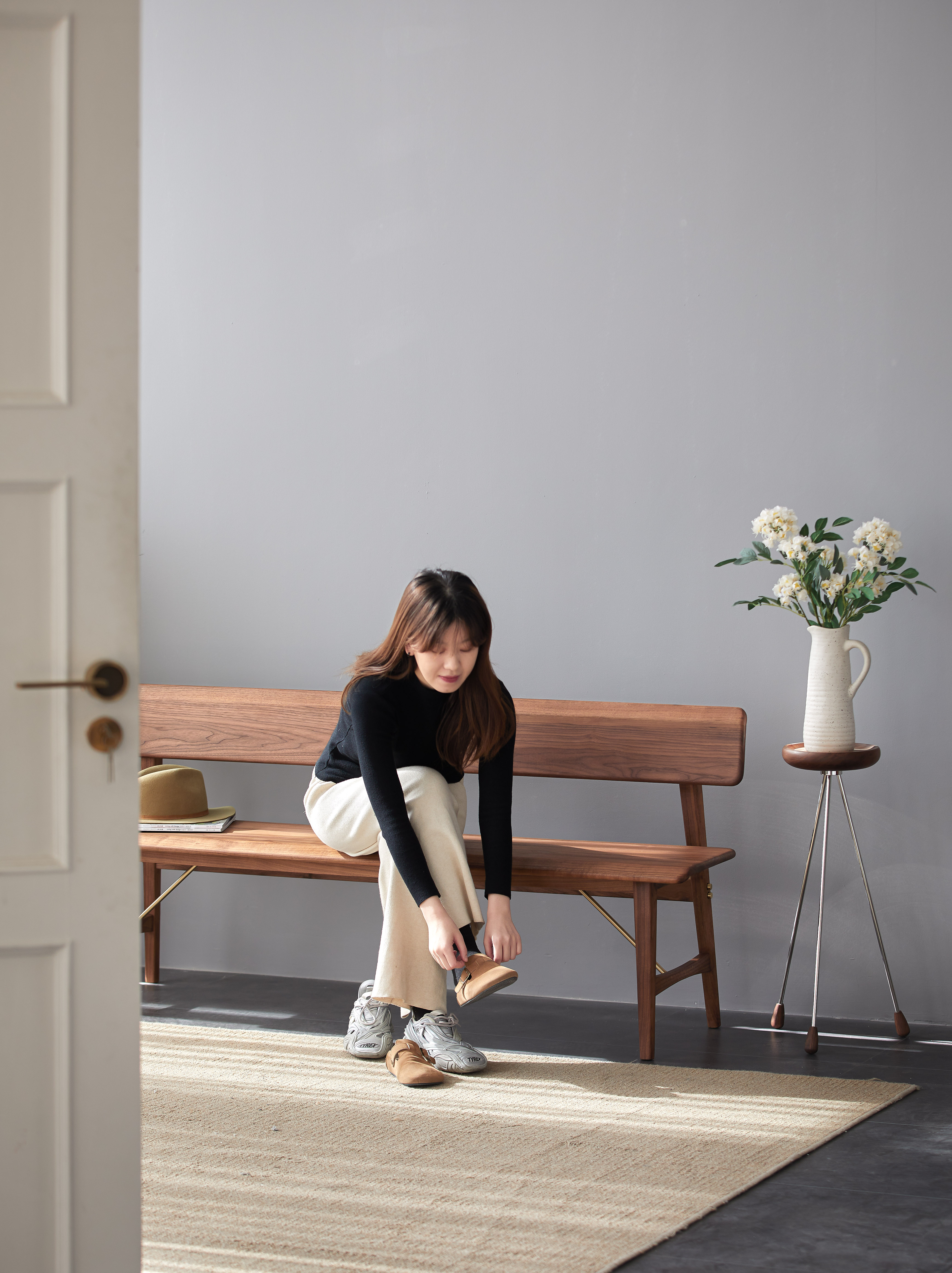 bench，North American black walnut，furniture design ，
