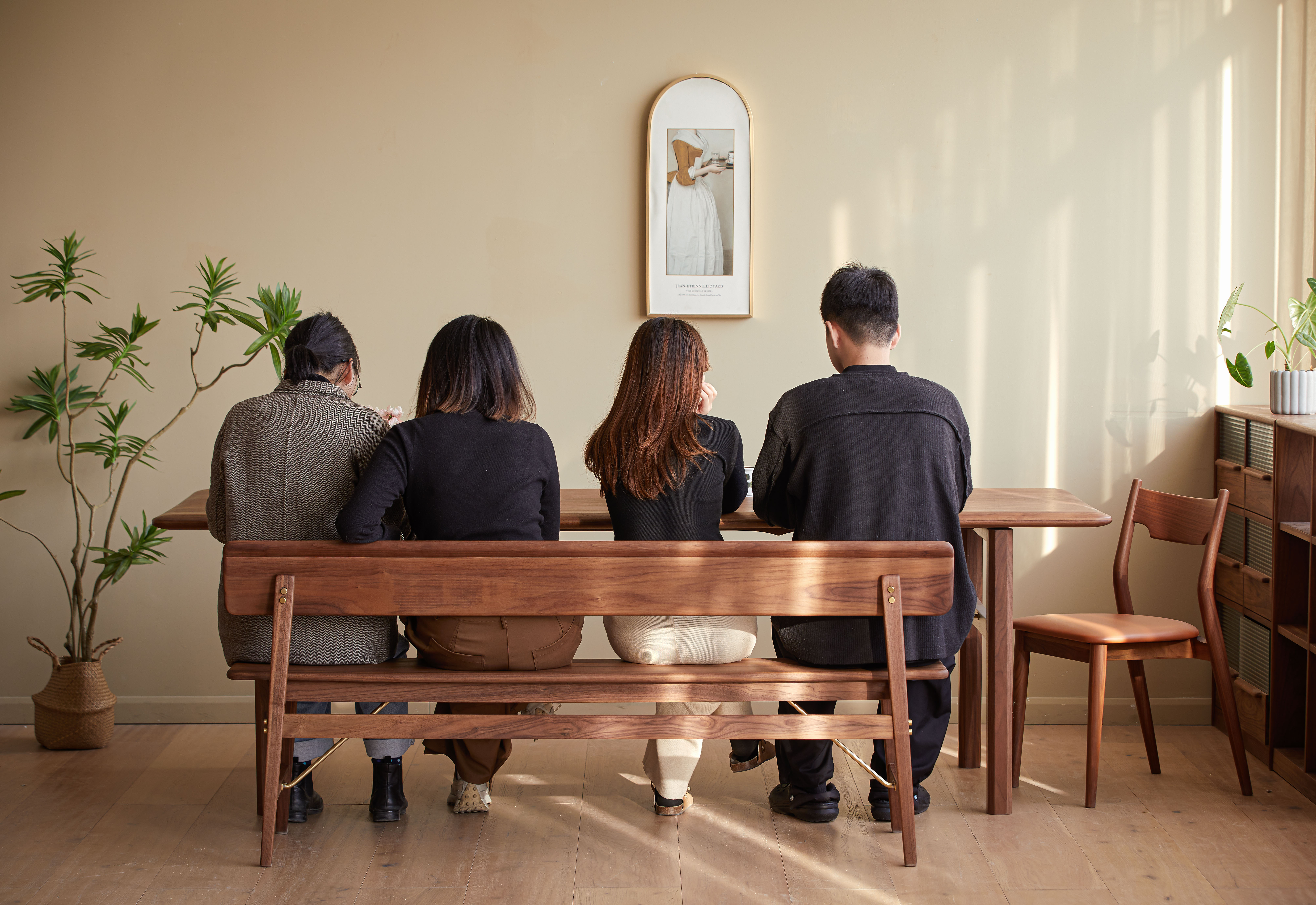 bench，North American black walnut，furniture design ，