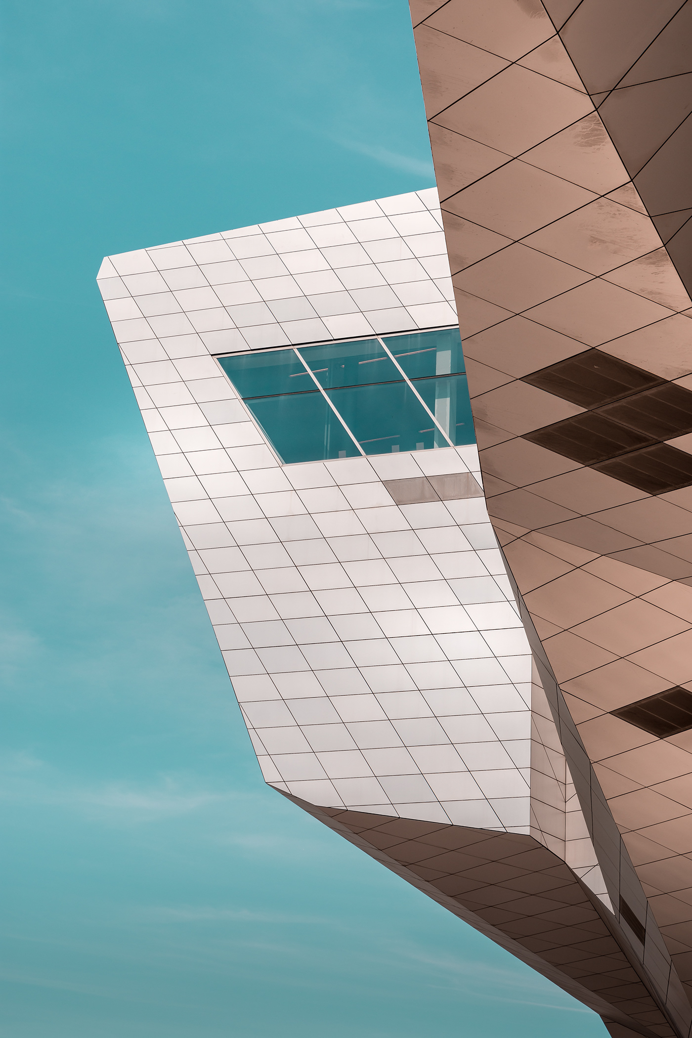 Pauline Daneirole，Futurland，Covid-19，Future world，Architectural design，deconstruction，stainless steel，Glass，