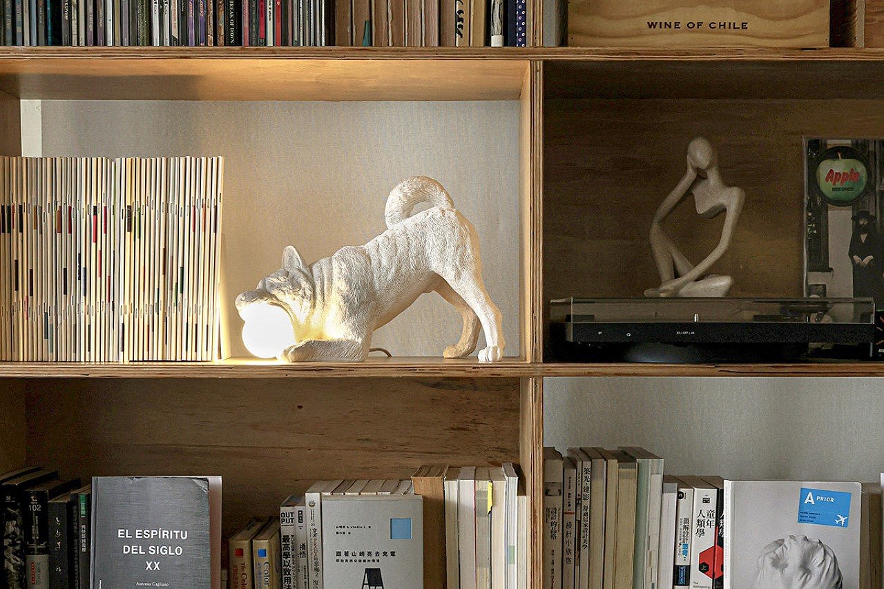 Practical design，Decoration design，product design，Minimalism，resin，3D printing，Playful Dog X Lamp，Emotional design，