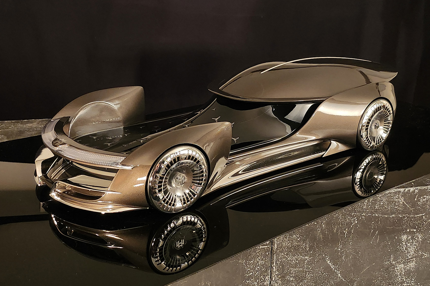 mercedes，Maybach SHOWMATIC，Automobile design，conceptual design，Streamlined design，