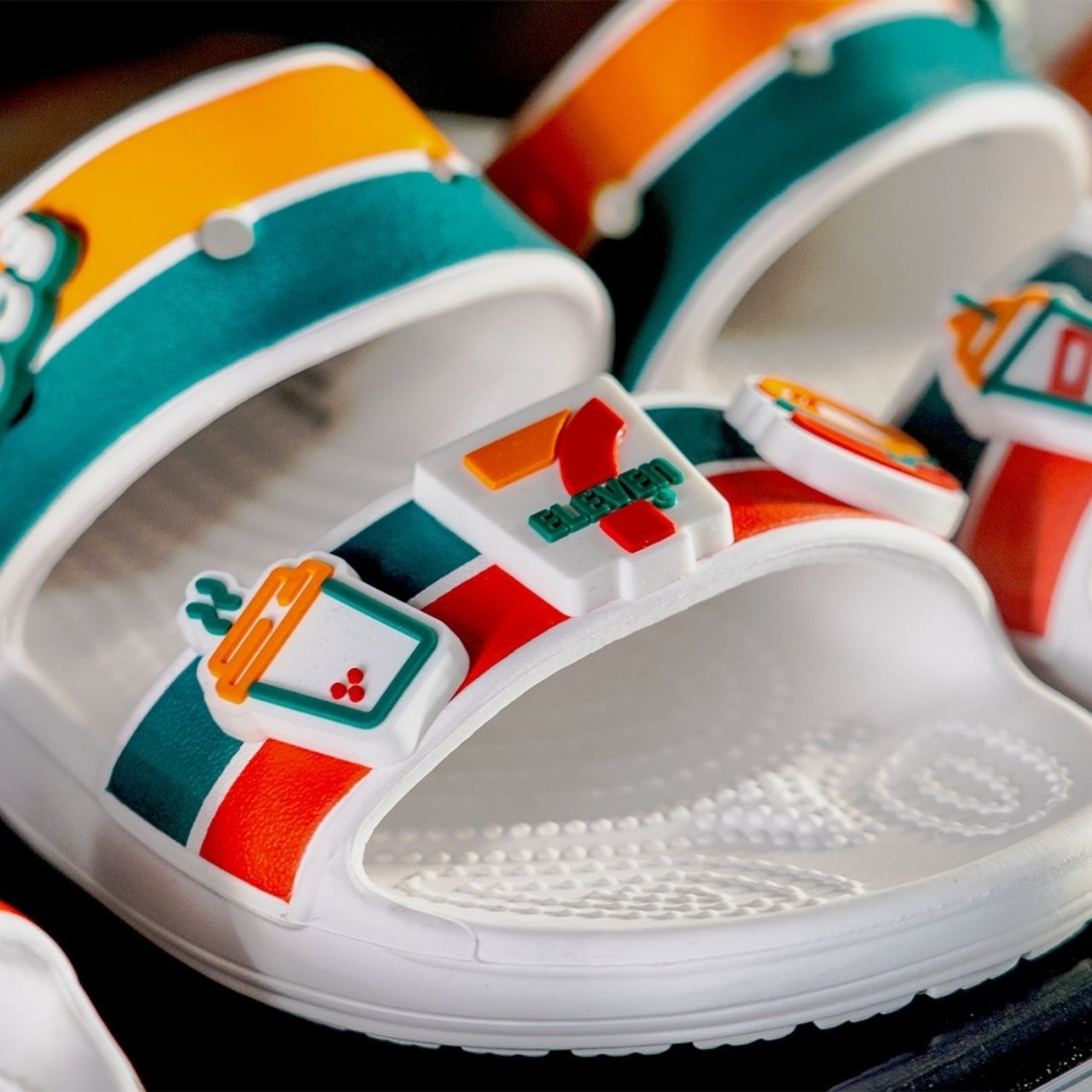 Fangs，7-11，Convenience store shoe series，product design，