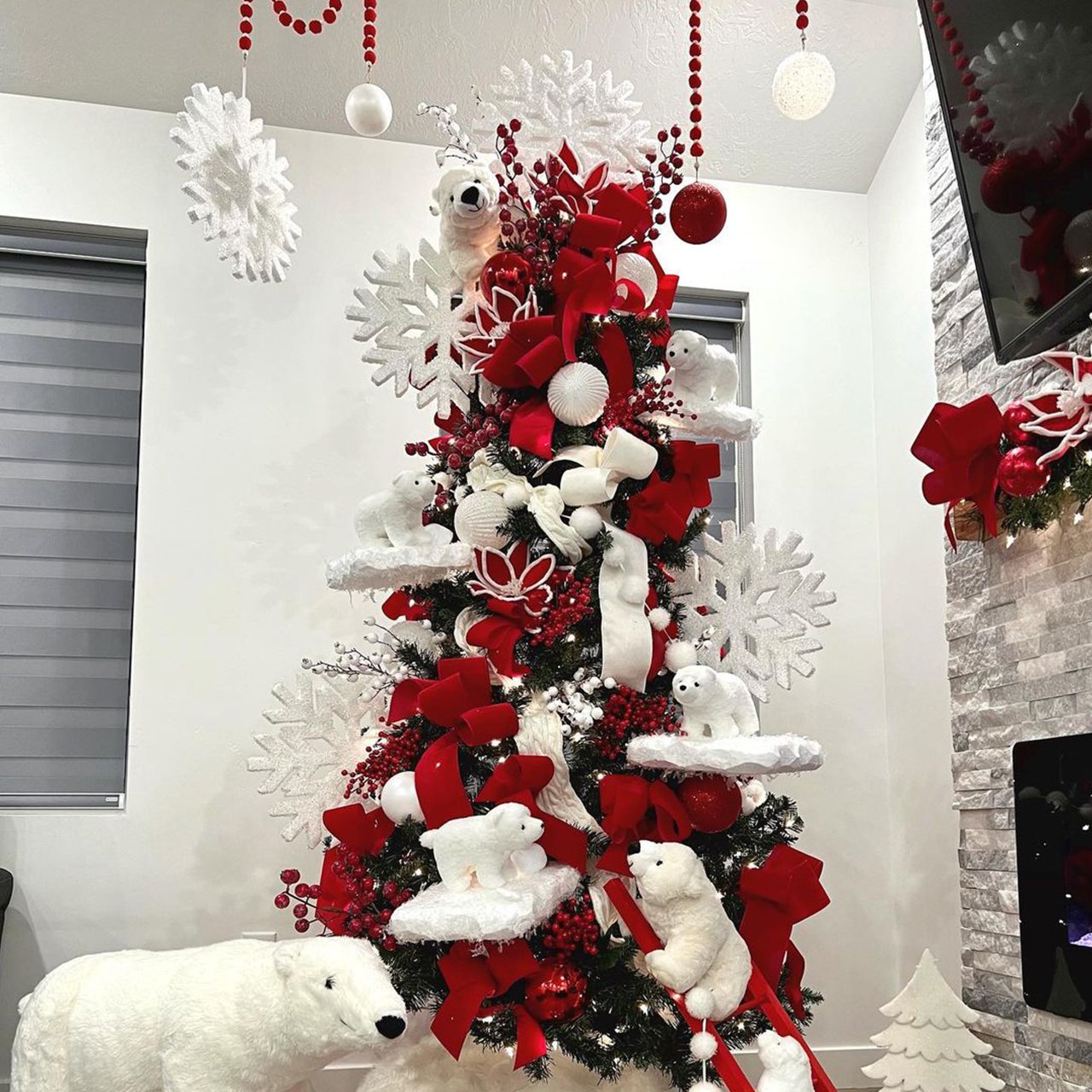 christmas tree，Interior design，tree，Christmas tree design，