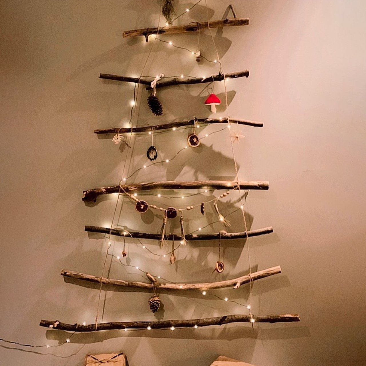 christmas tree，Interior design，tree，Christmas tree design，
