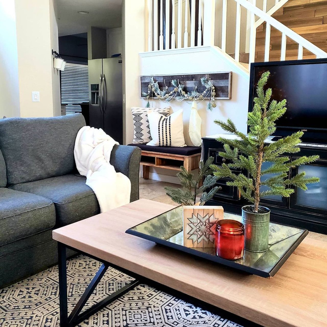 christmas tree，Interior design，tree，Christmas tree design，