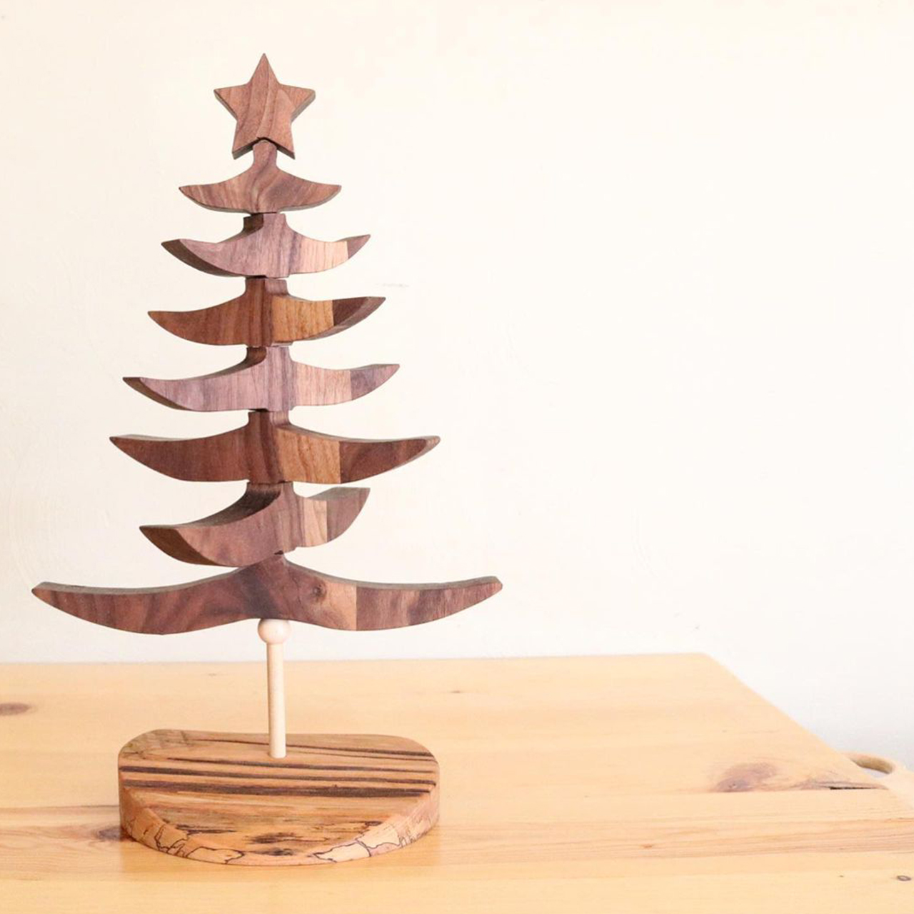 christmas tree，Interior design，tree，Christmas tree design，