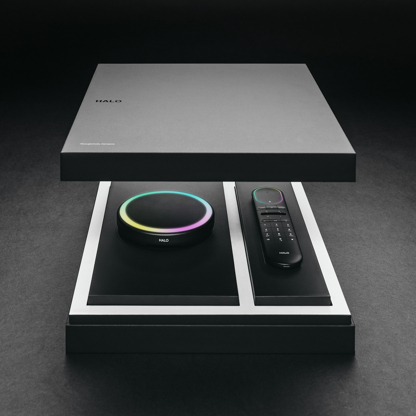 Smart TV，To be an embarrassing device，design language ，