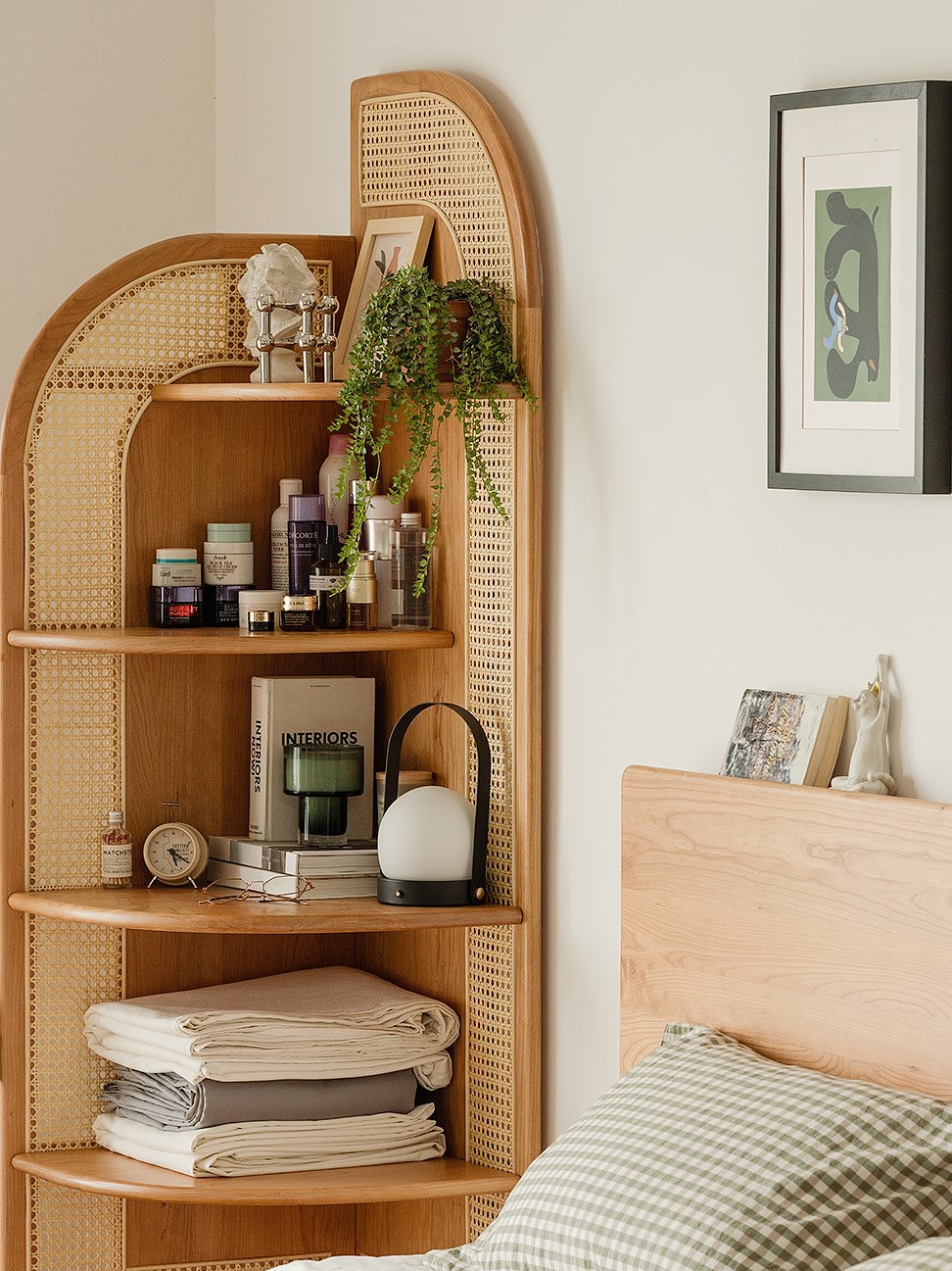 Corner cabinet，North American cherry wood，furniture design ，