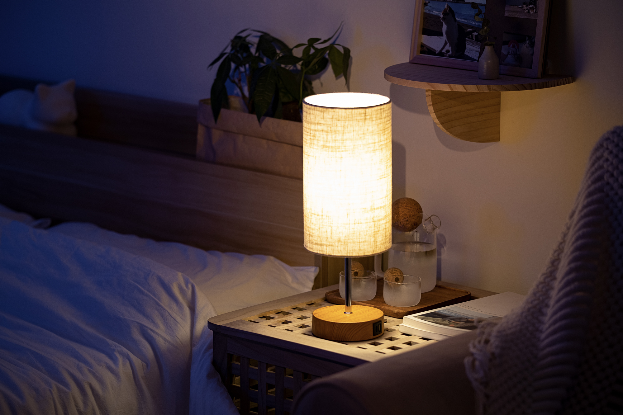 Desk lamp，Atmosphere lamp，Night light，Bedside lamp，Shenzhen，shot，