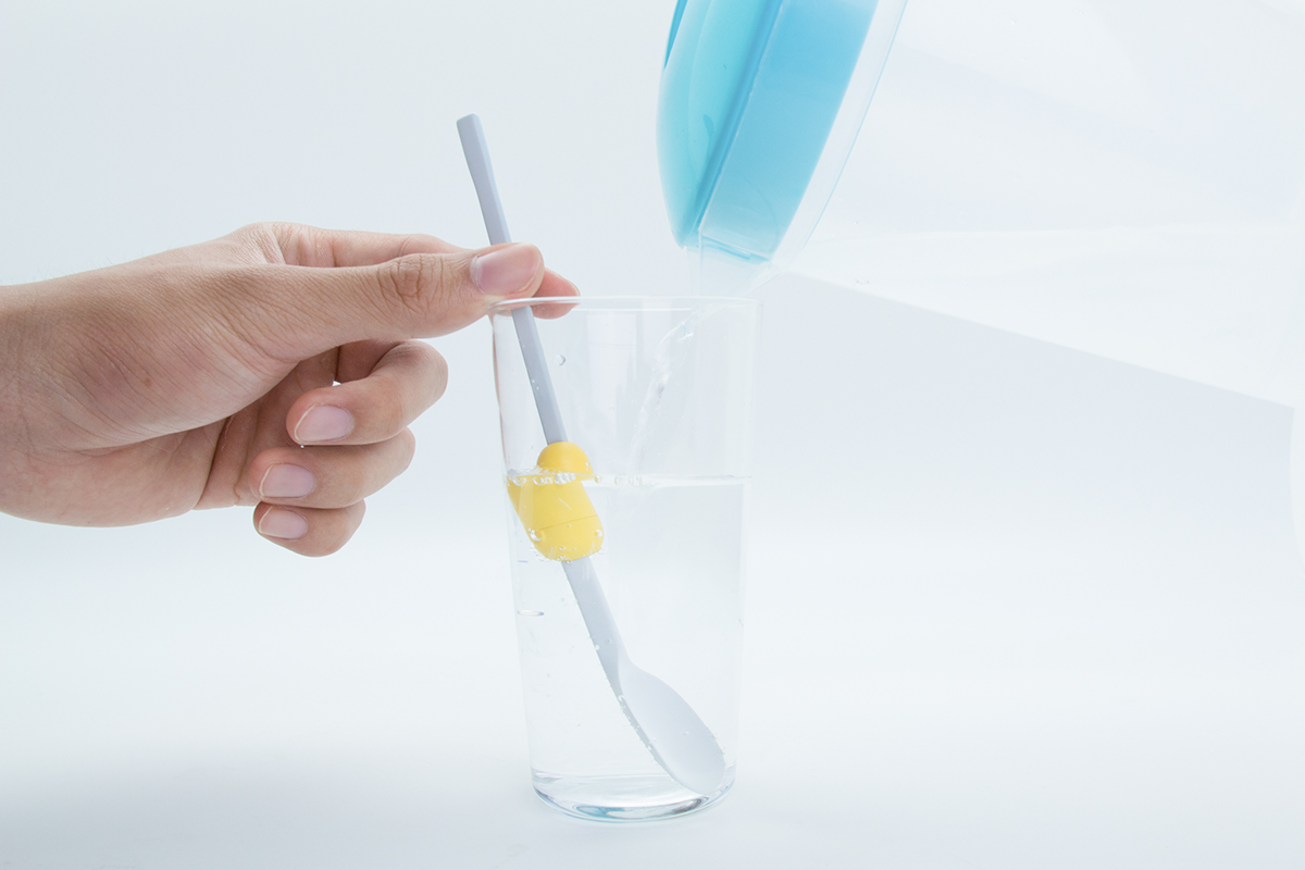 blind，kitchenware，knife，Chopping board，Furnace ring，lid，Teaspoon，