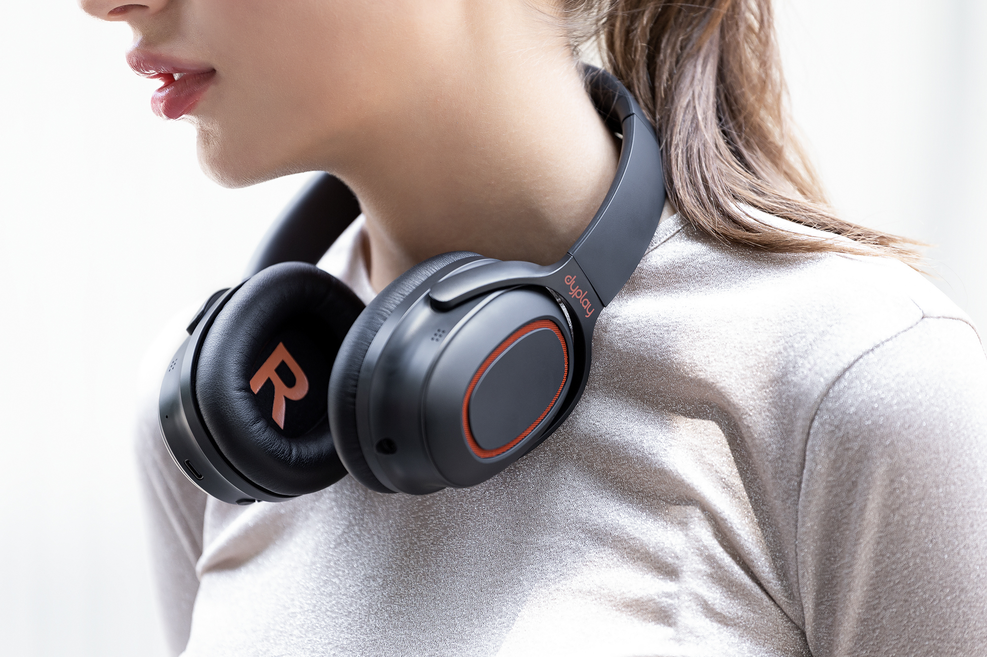 noise reduction，Bluetooth，headset，dyplay，Shenzhen，