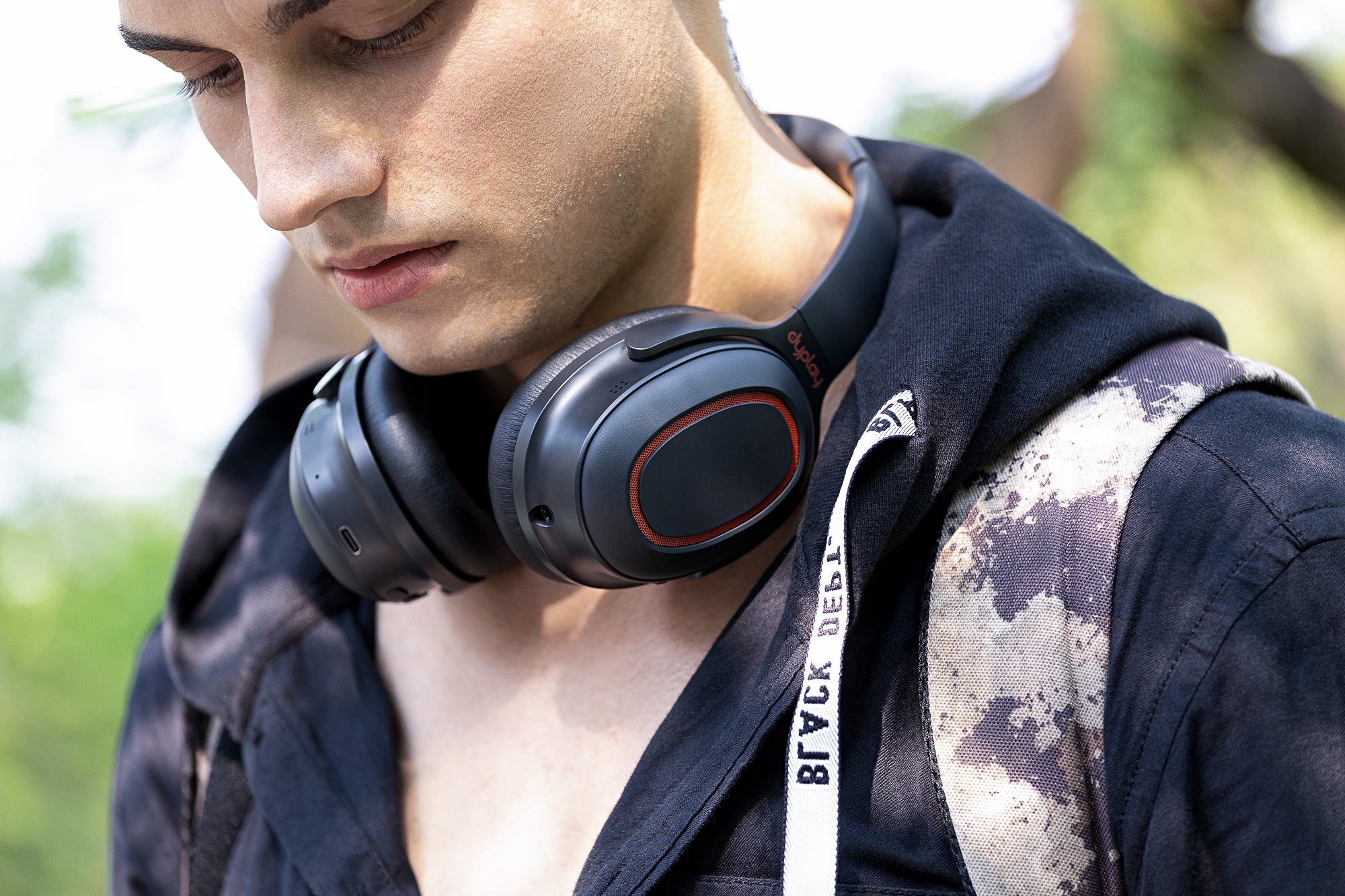 noise reduction，Bluetooth，headset，dyplay，Shenzhen，