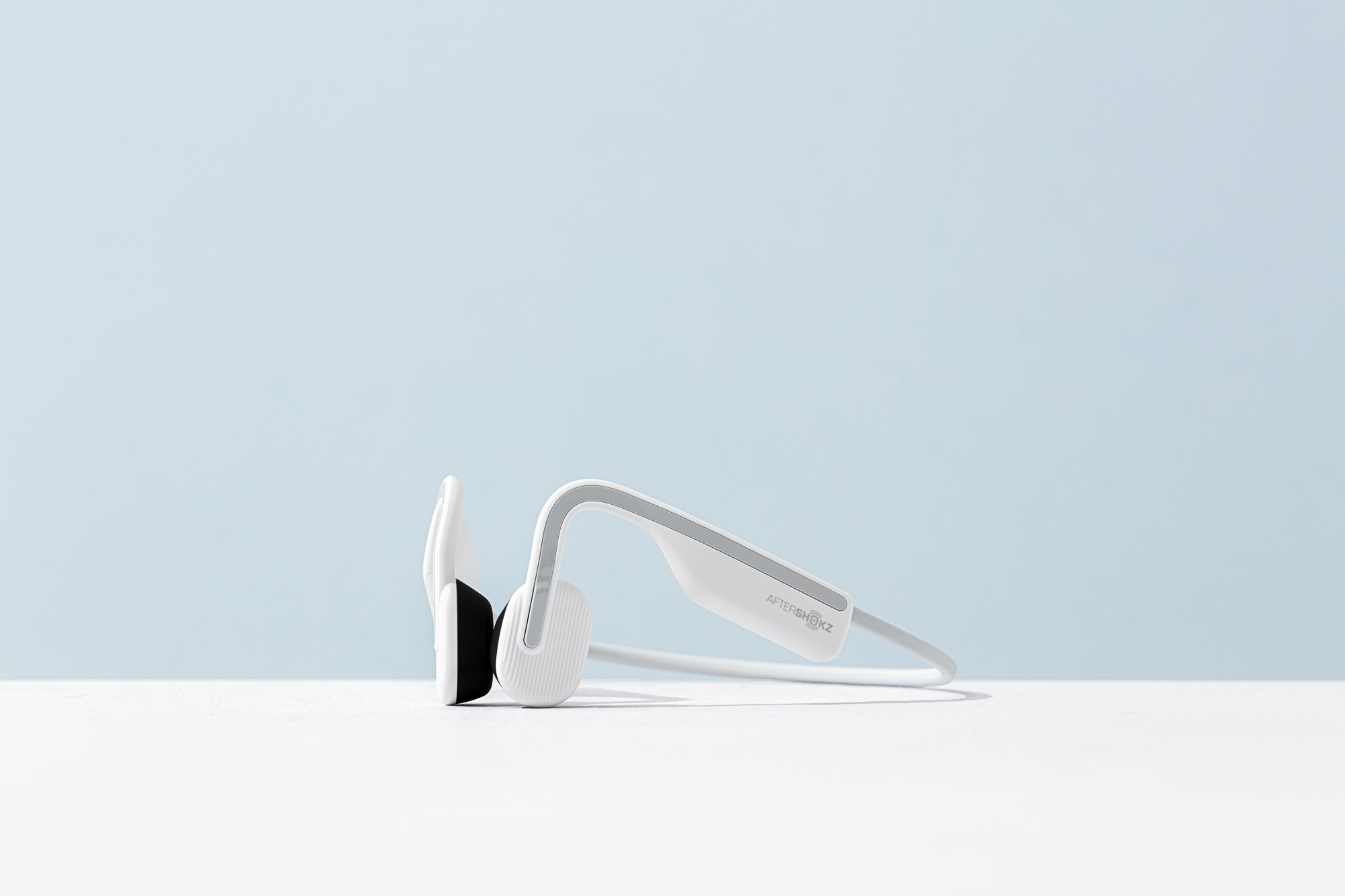 Bone conduction，Aftershokz，Shokz，Bluetooth，headset，shot，