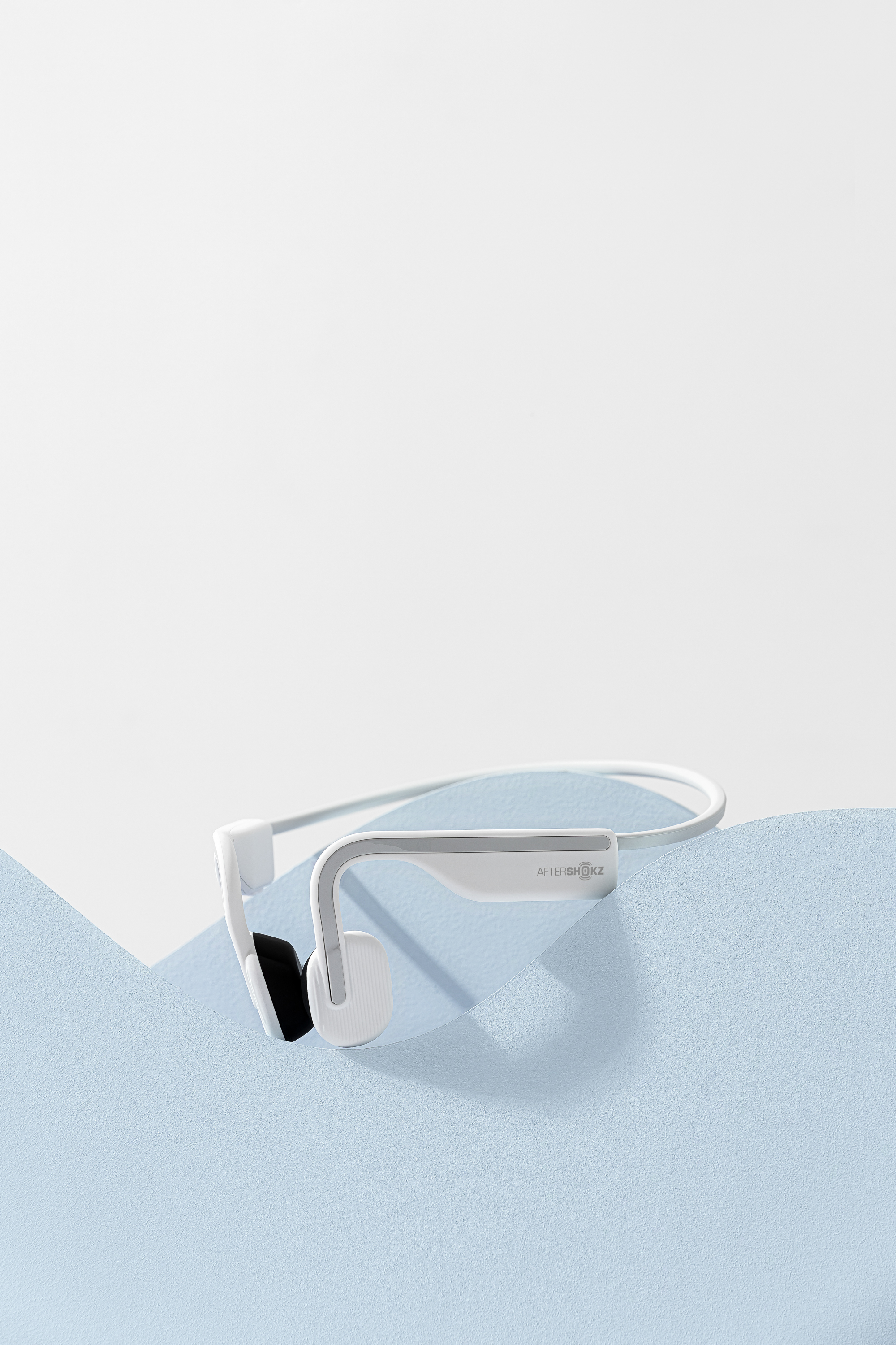 Bone conduction，Aftershokz，Shokz，Bluetooth，headset，shot，