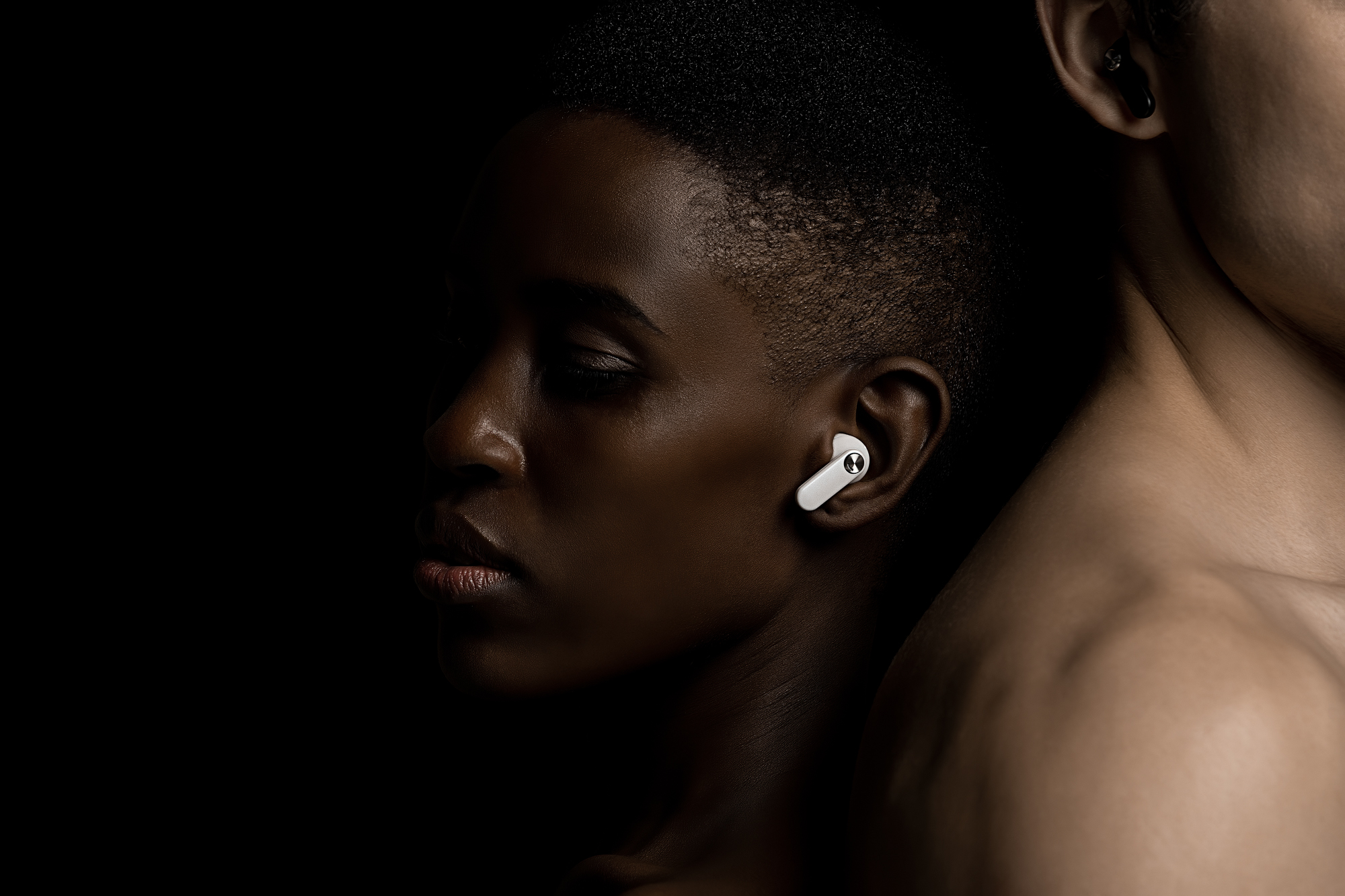 yobybo，Bluetooth，headset，model，Shenzhen，shot，