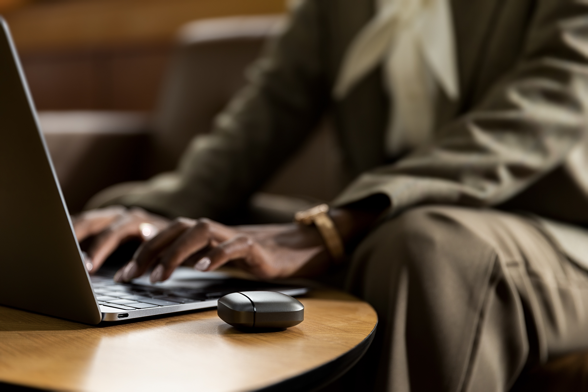 yobybo，Bluetooth，headset，model，Shenzhen，shot，