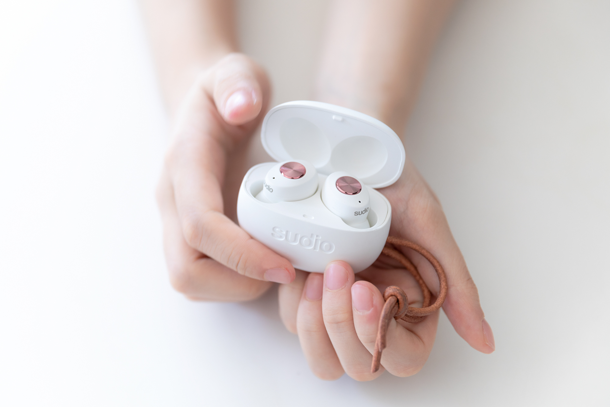 SUDIO，Bluetooth headset，headset，Shenzhen，shot，