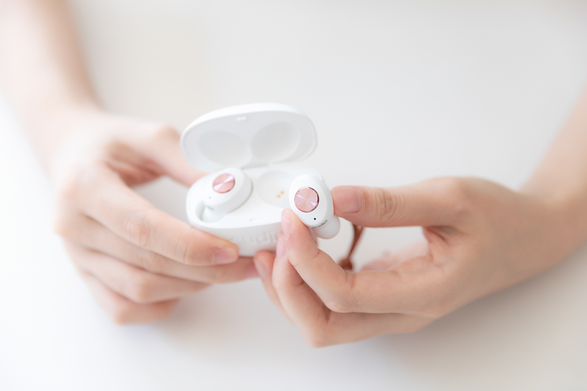 SUDIO，Bluetooth headset，headset，Shenzhen，shot，