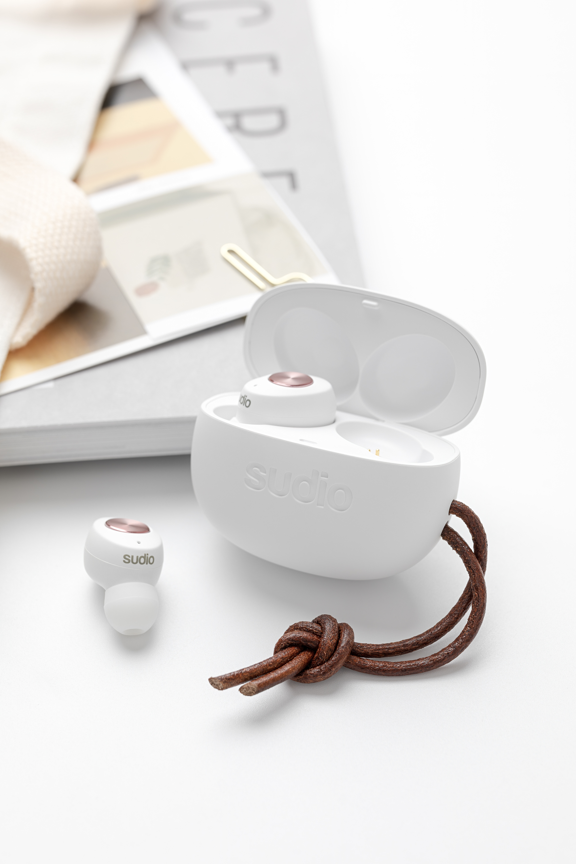 SUDIO，Bluetooth headset，headset，Shenzhen，shot，