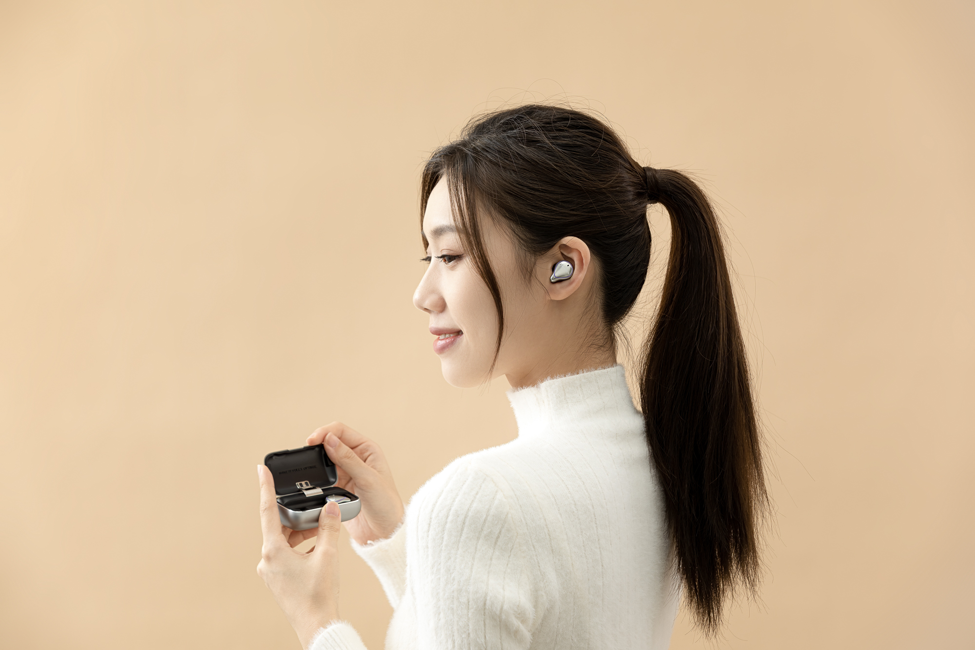 Le ant，Bluetooth，headset，tws，Shenzhen，White base map，