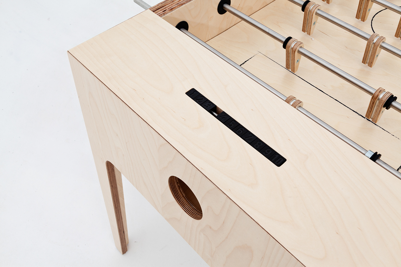 Football table，pleasure，interaction，