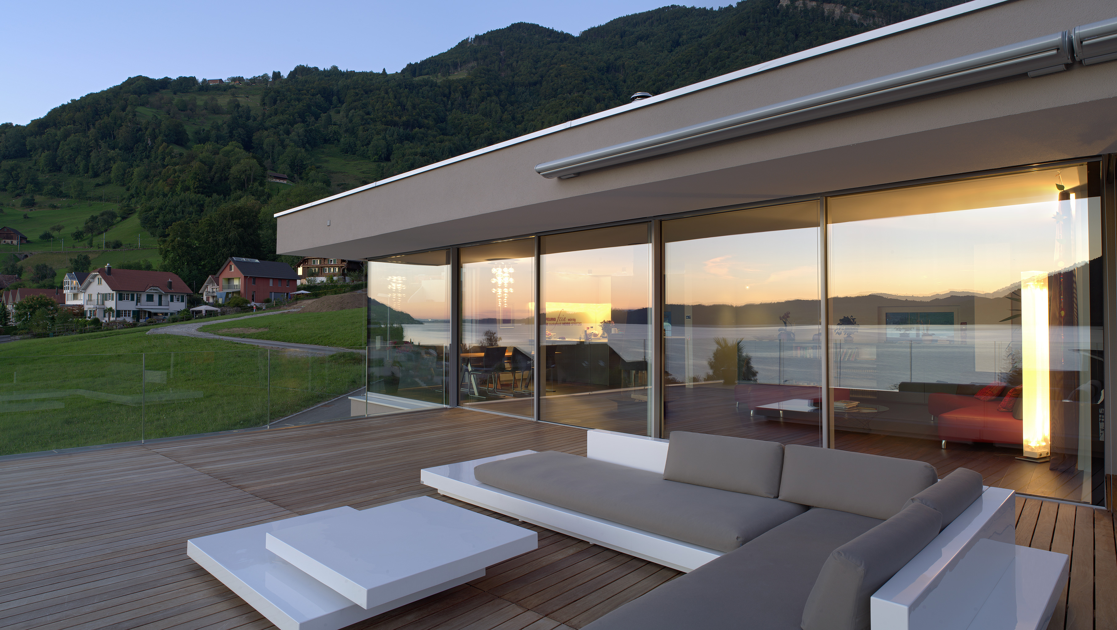 Product category，gold prize，if，two thousand and eighteen，