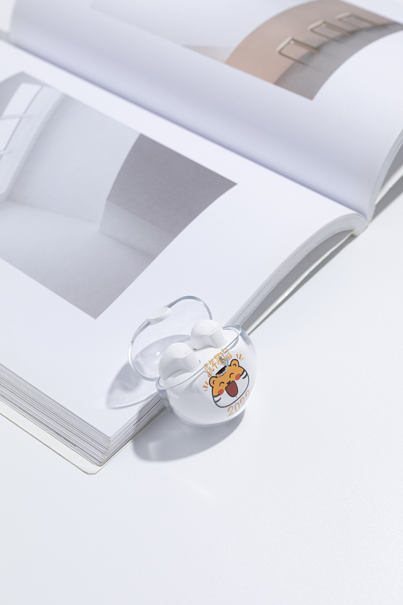 tws，Bluetooth，headset，Shenzhen，shot，