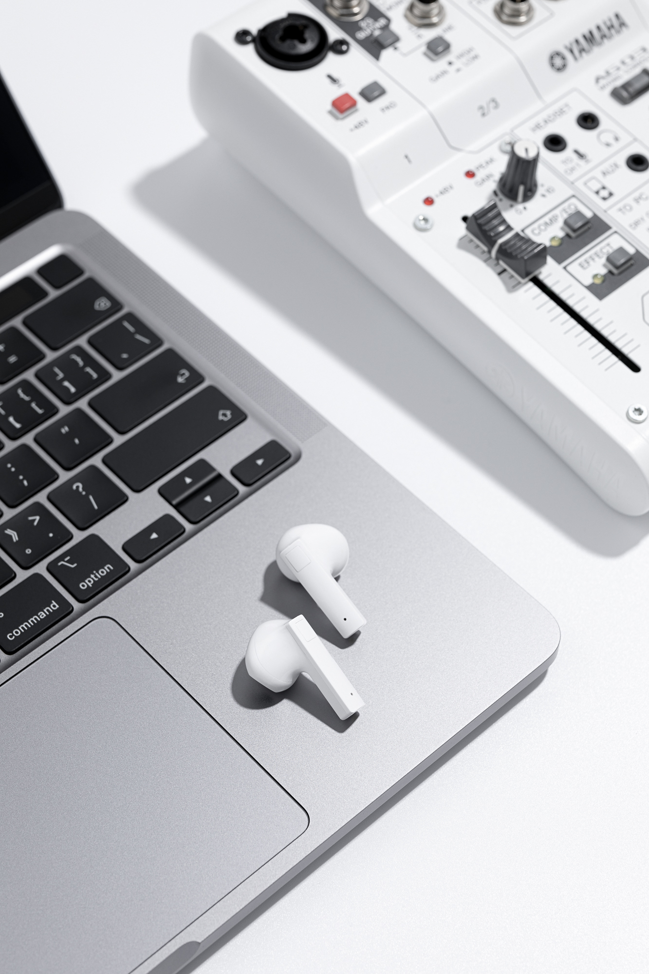 tws，Bluetooth，headset，Shenzhen，shot，