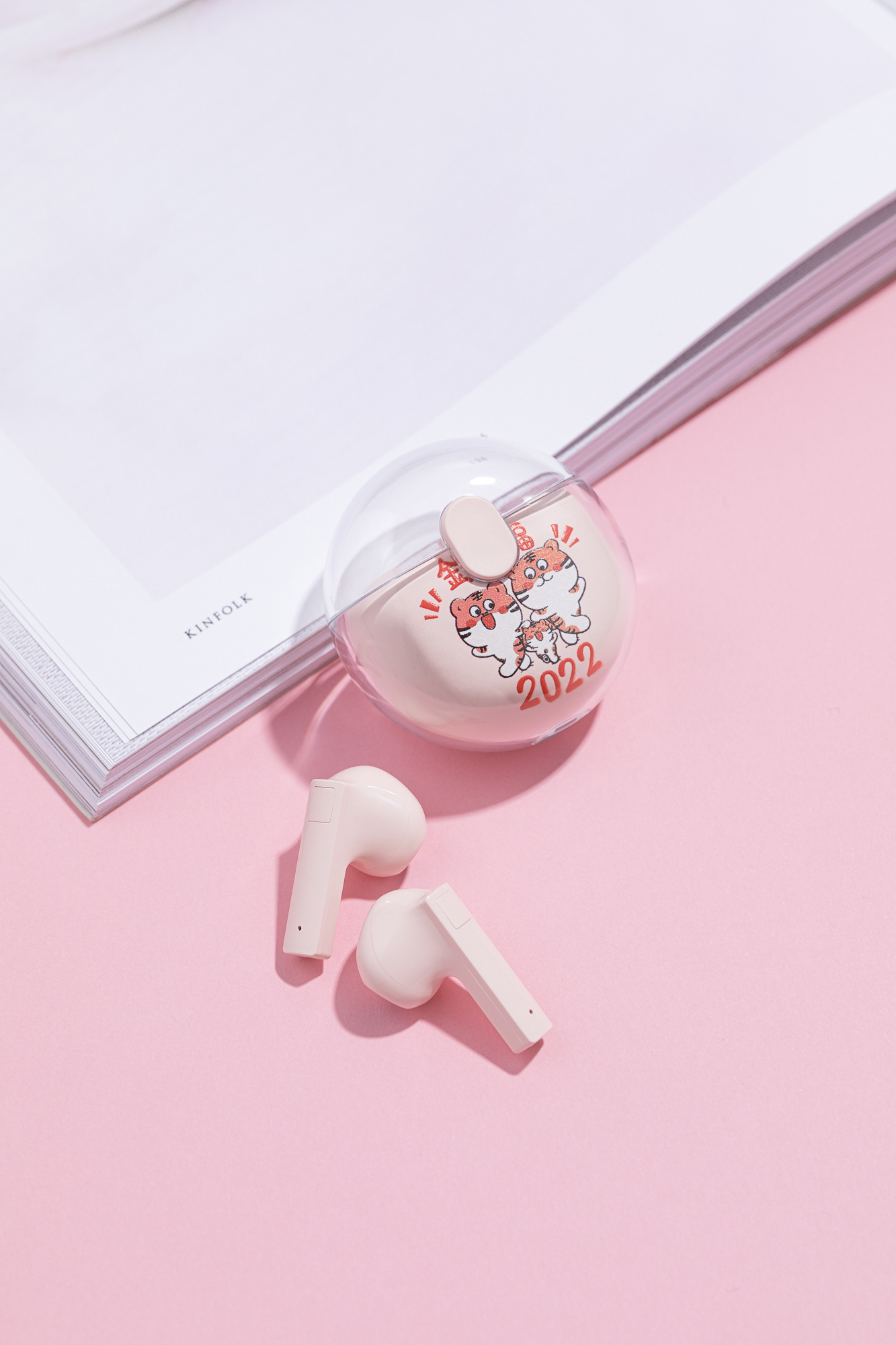 tws，Bluetooth，headset，Shenzhen，shot，