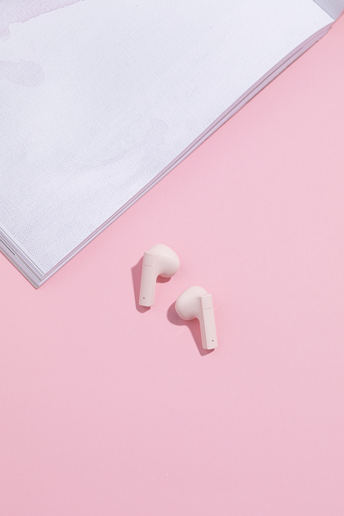 tws，Bluetooth，headset，Shenzhen，shot，