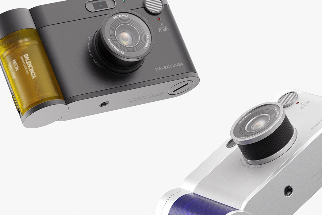 Koo Dongjae，film camera ，Balenciaga，camera，