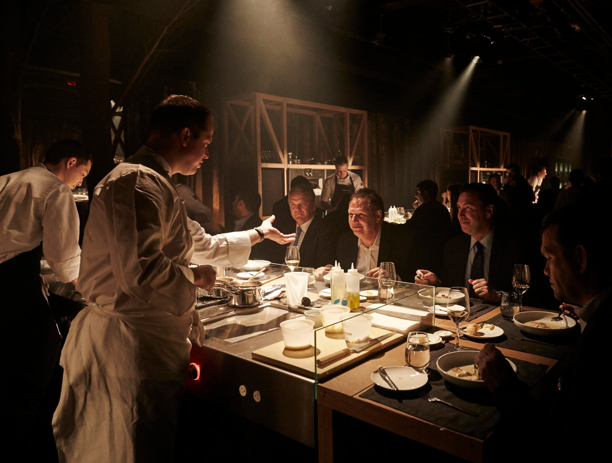 Packaging project and visual communication project，gold prize，if，two thousand and eighteen，