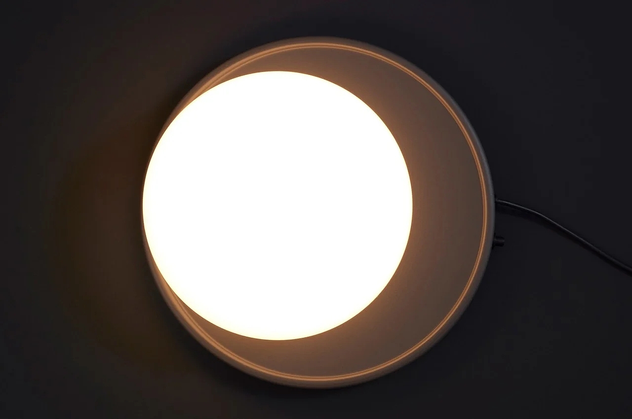 Small ball，Desk lamp，lamps and lanterns，Lighting tools，