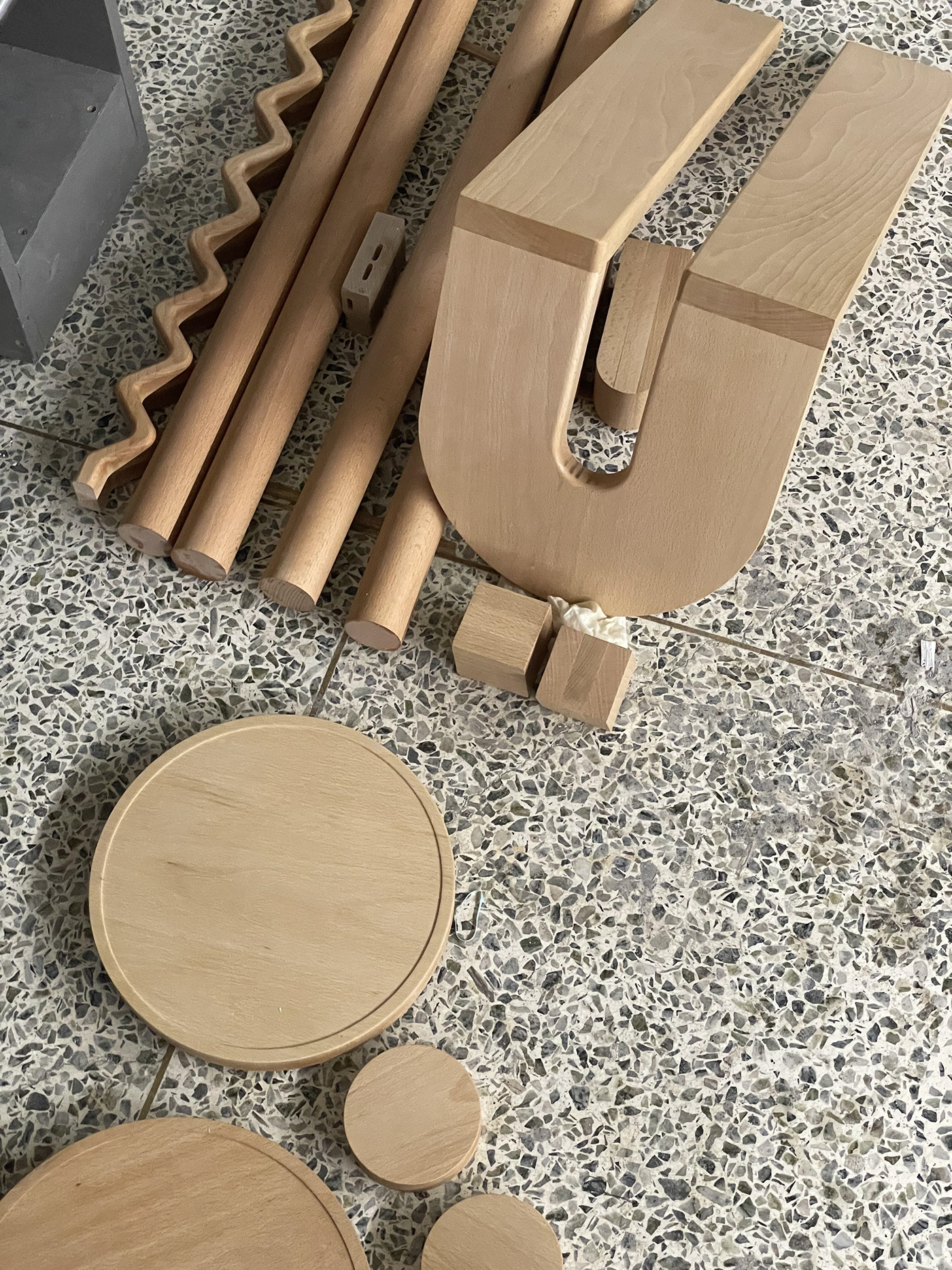 Gwangho Lee，돌 janchi，Zig，Multifunctional clothes rack，product design，Usability design，