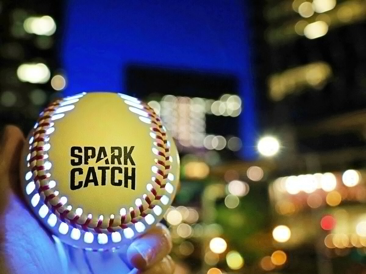 Spark Catch，发光棒球，产品设计，人体工程学，