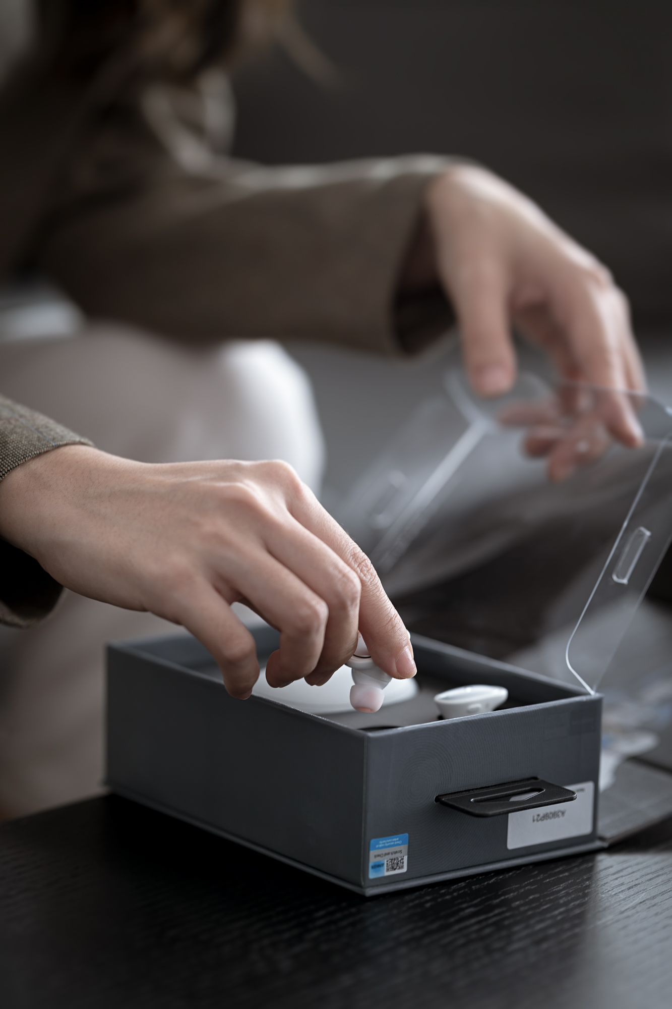 Soundcore，Bluetooth，headset，model，shot，