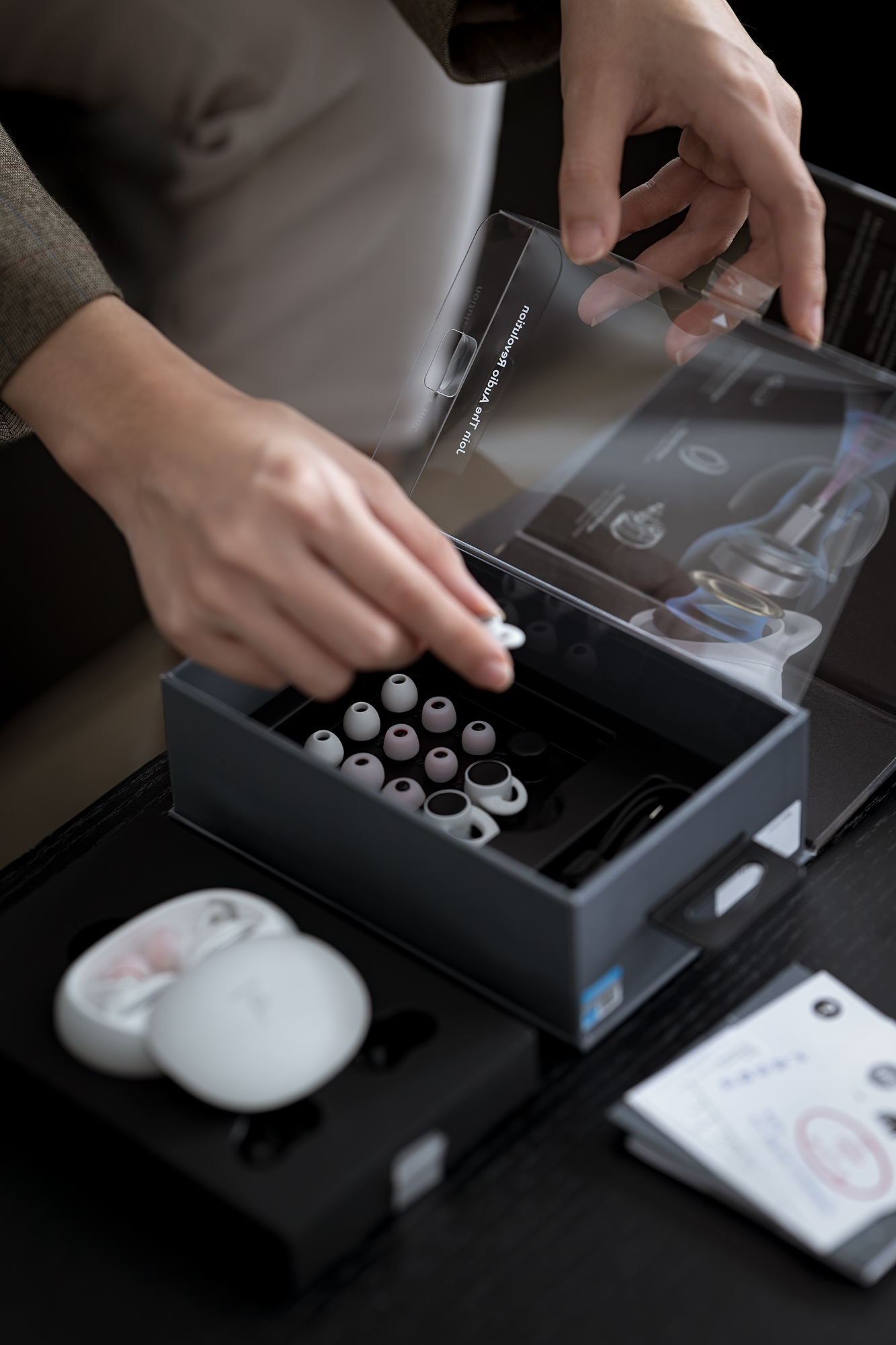 Soundcore，Bluetooth，headset，model，shot，