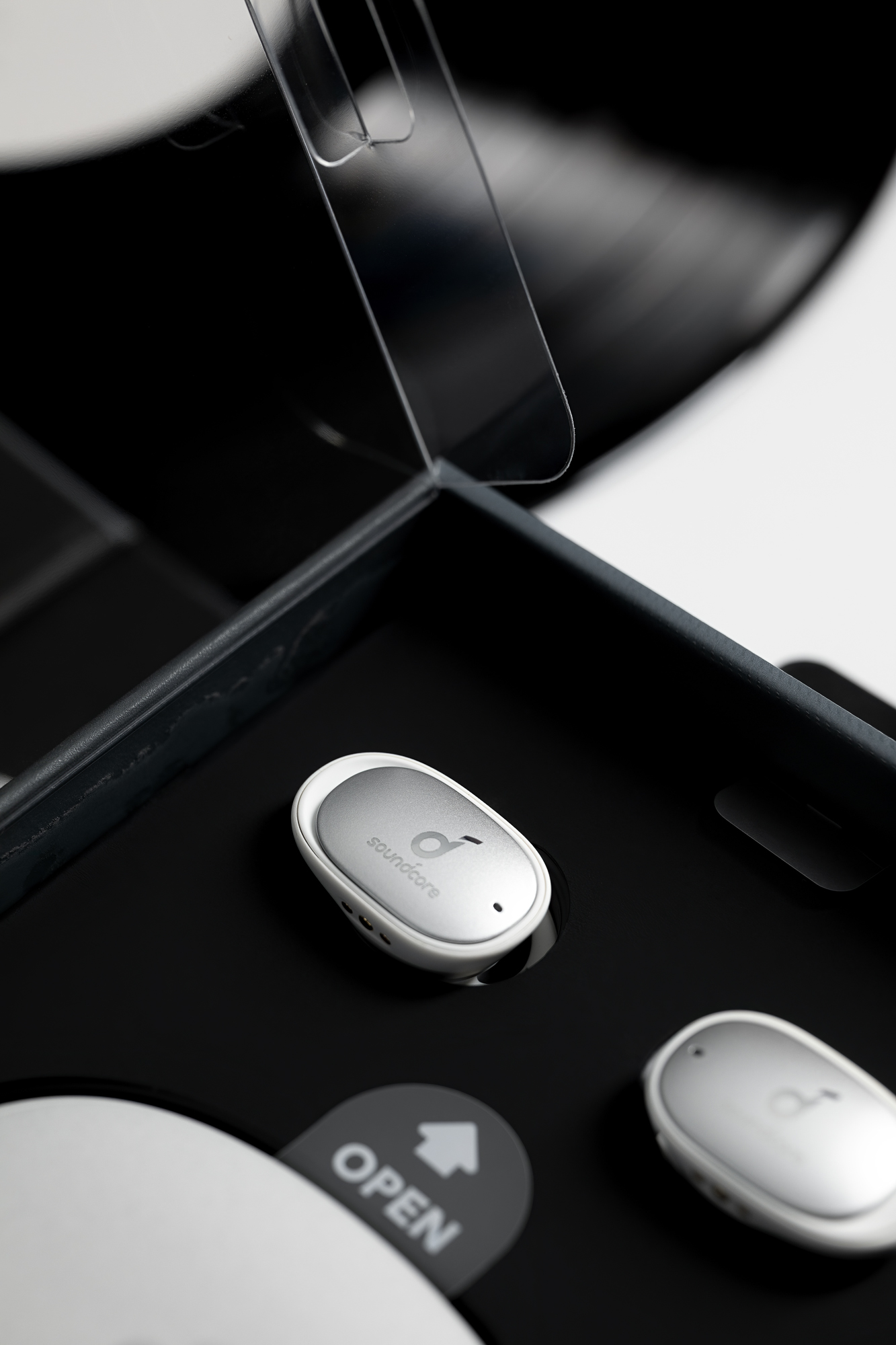 Soundcore，Bluetooth，headset，Shenzhen，shot，