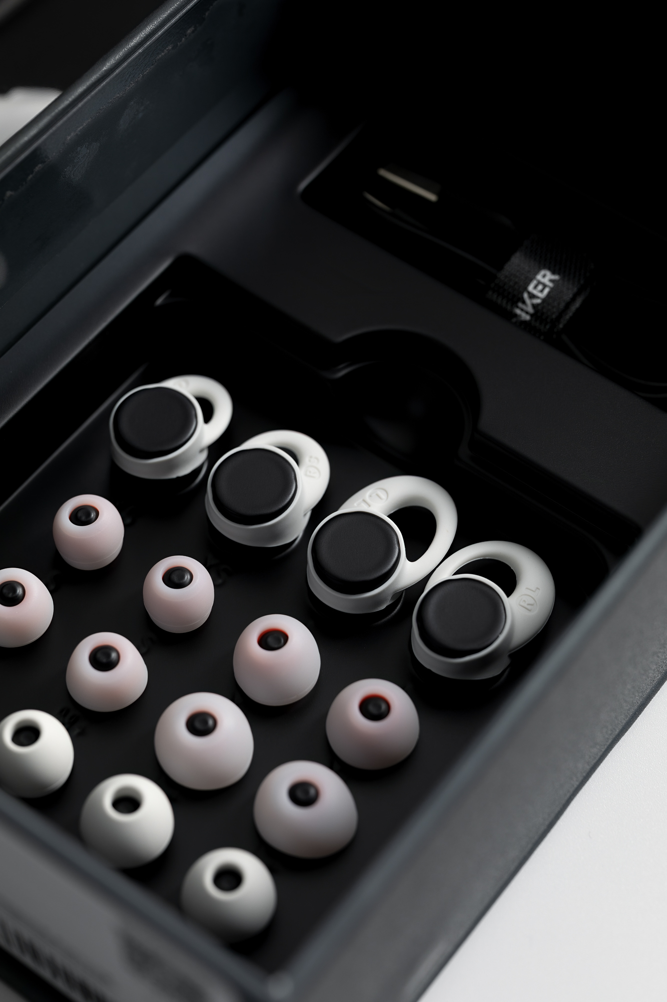 Soundcore，Bluetooth，headset，Shenzhen，shot，